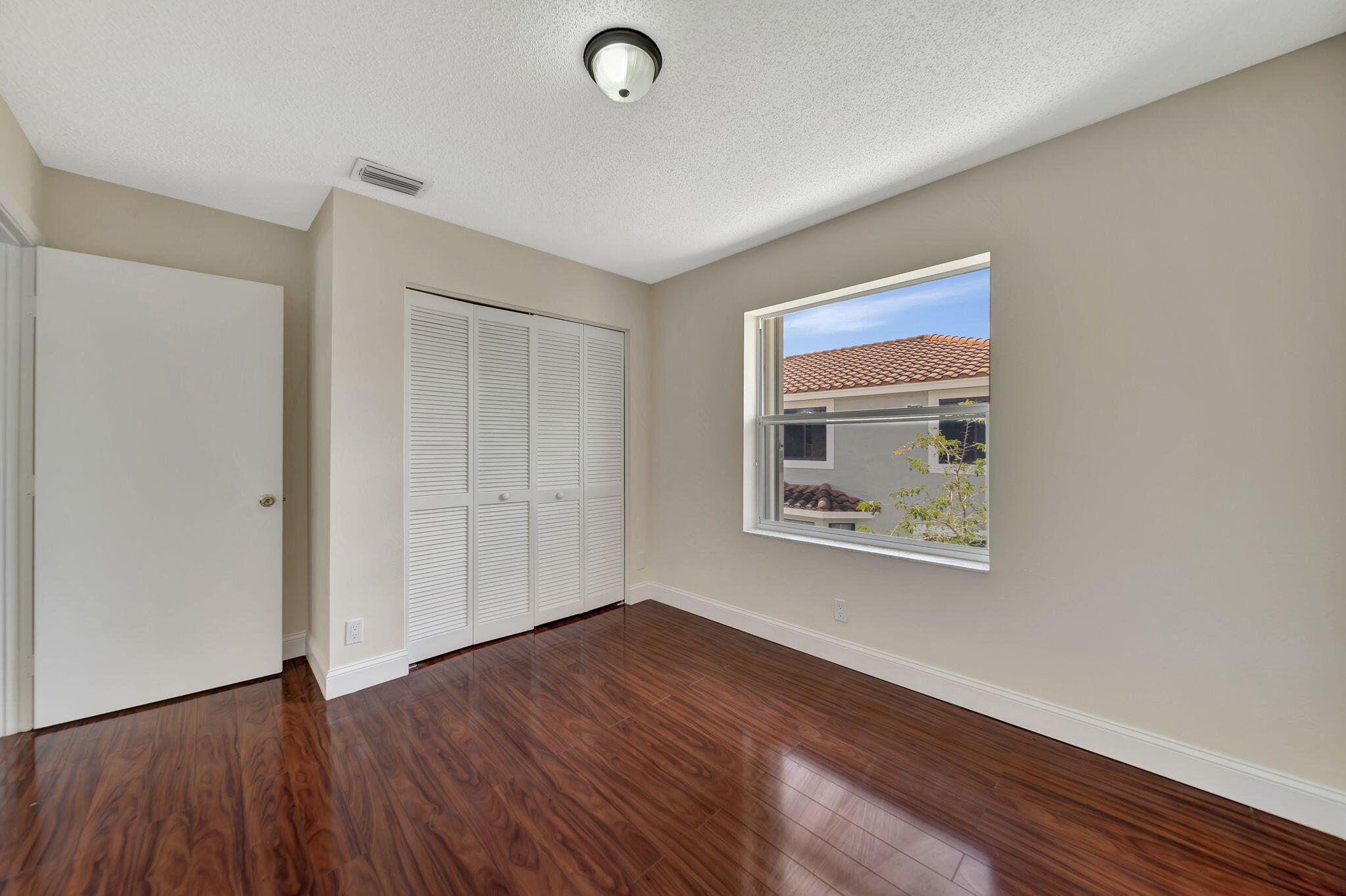 10572 Lake Jasmine Drive