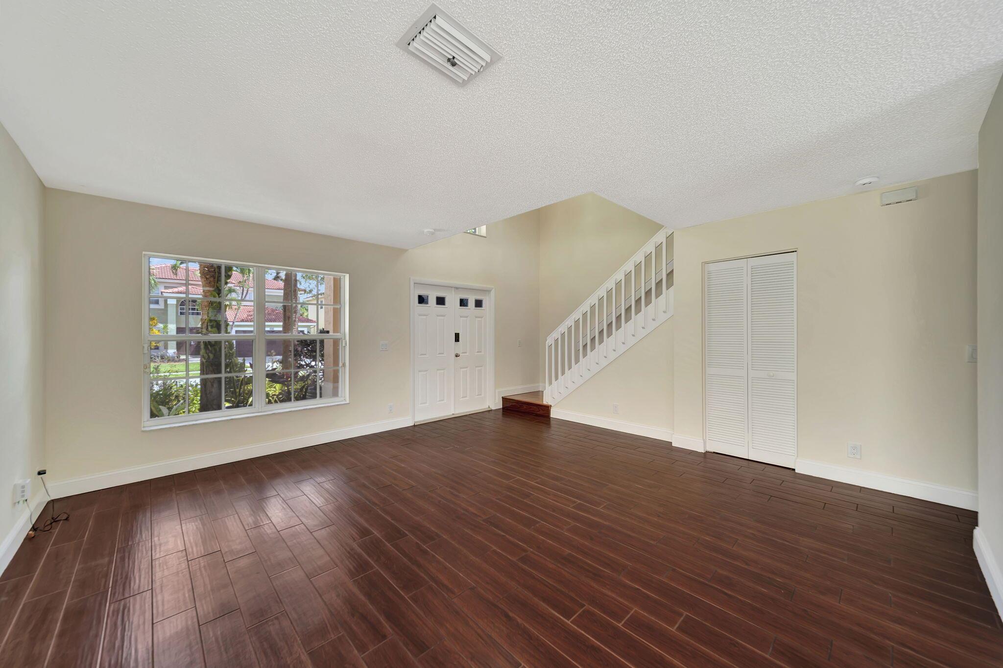 10572 Lake Jasmine Drive