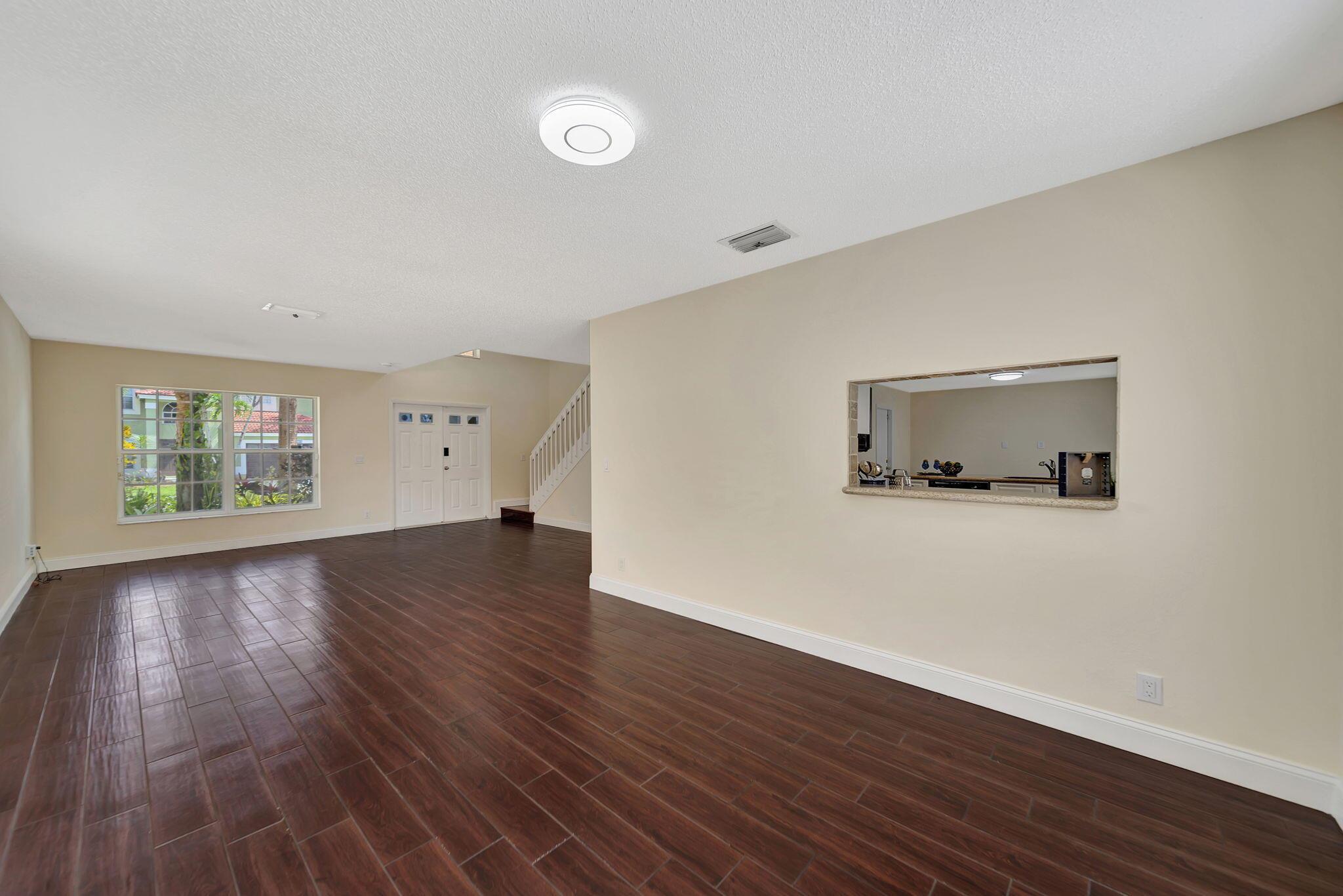 10572 Lake Jasmine Drive