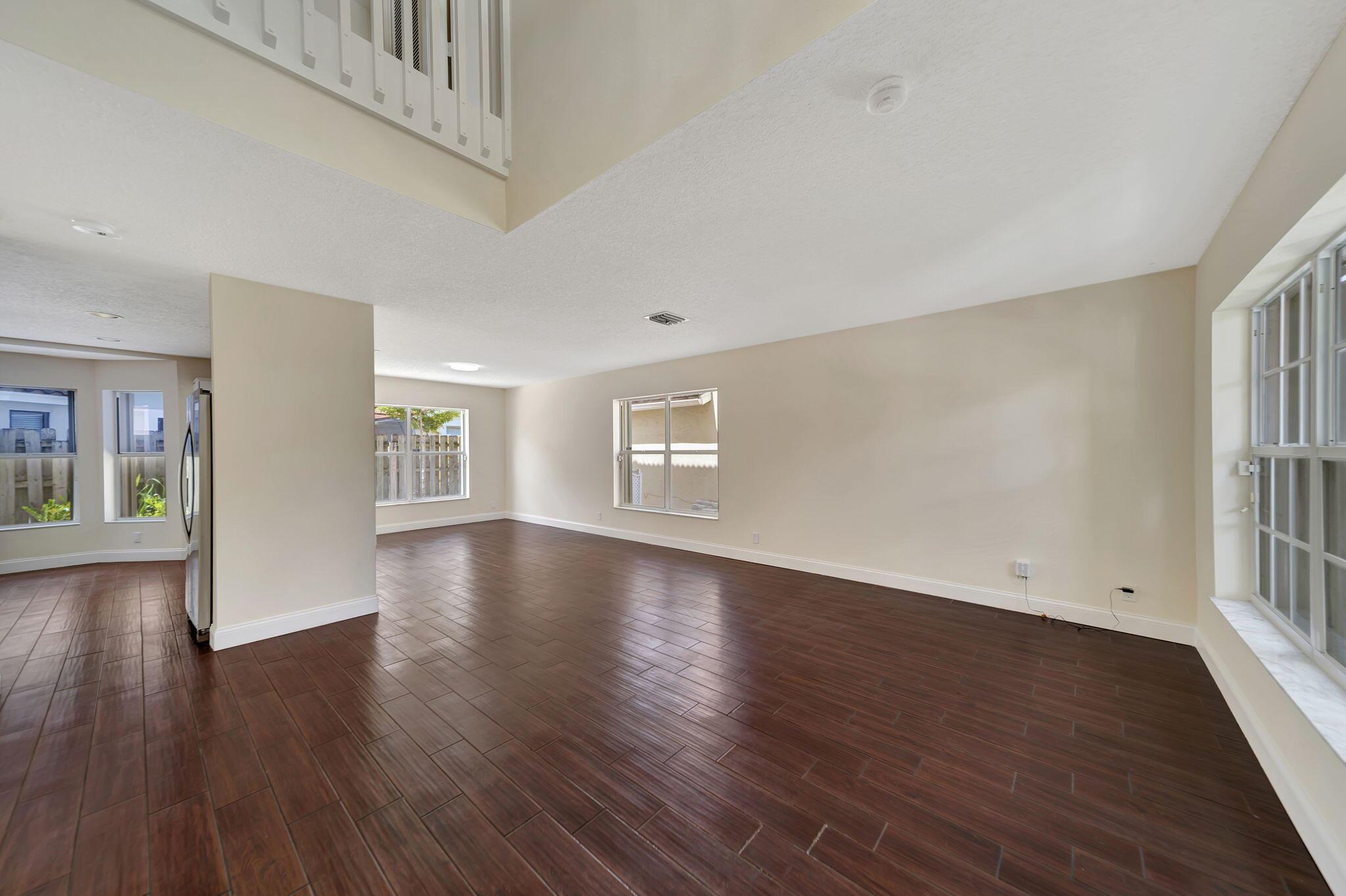 10572 Lake Jasmine Drive