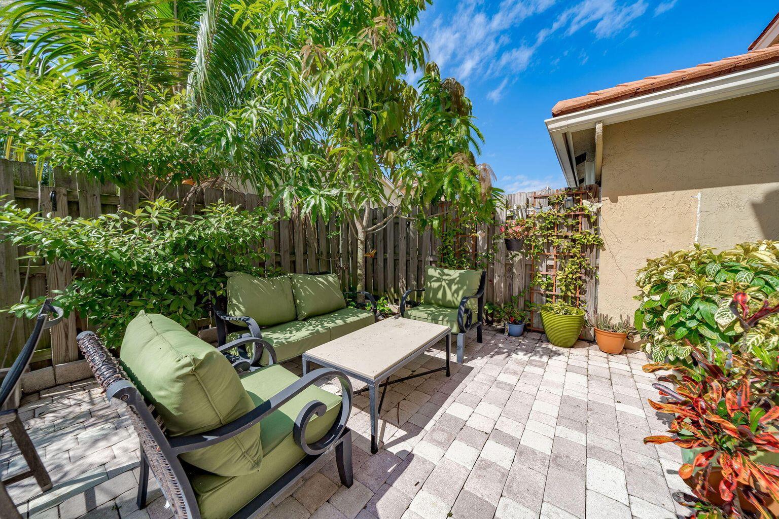 10572 Lake Jasmine Drive