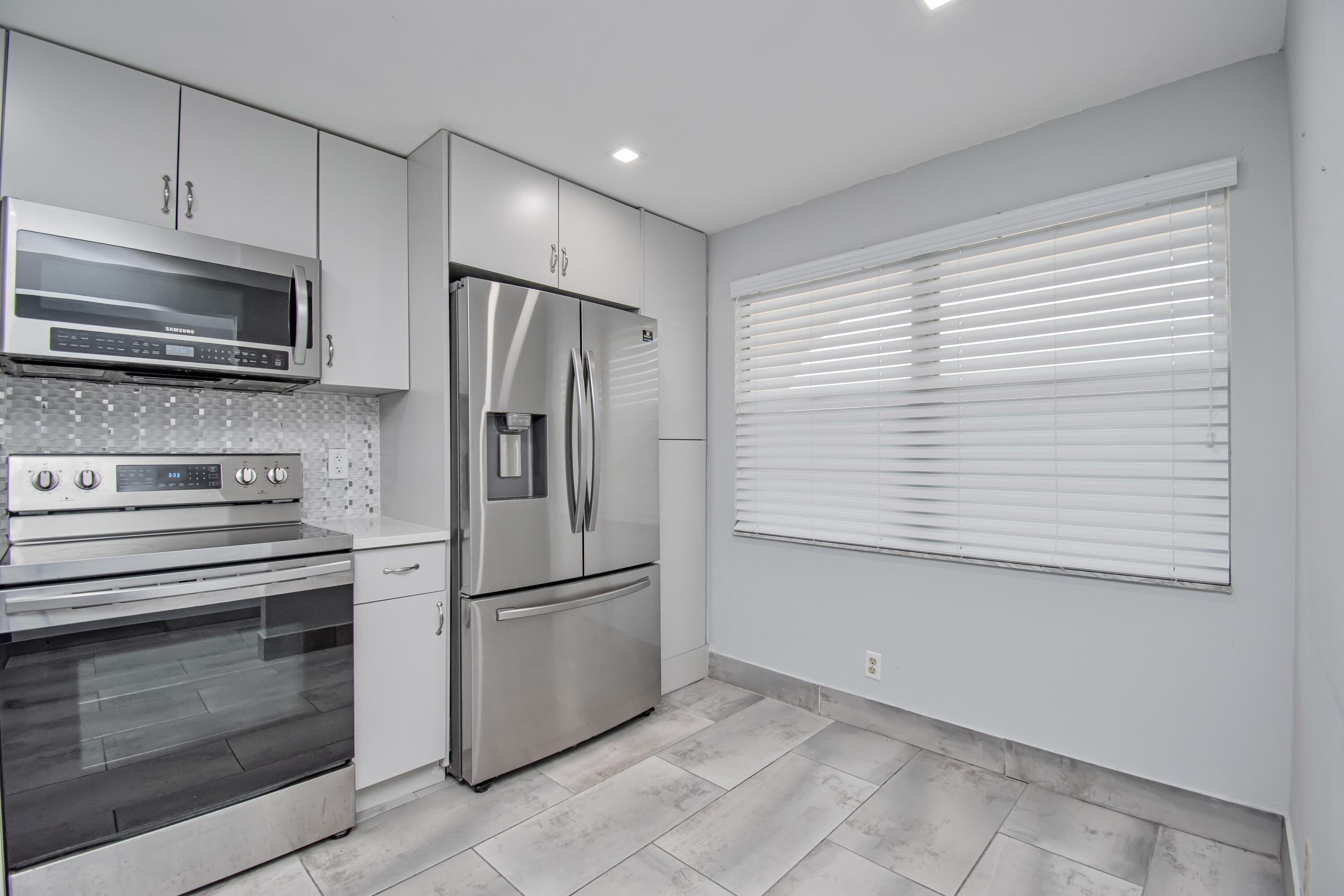 2201 Lucaya Bend K4