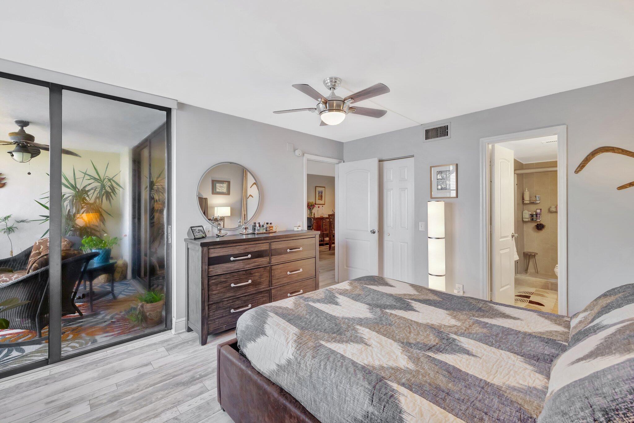 113 Lake Emerald Drive 409