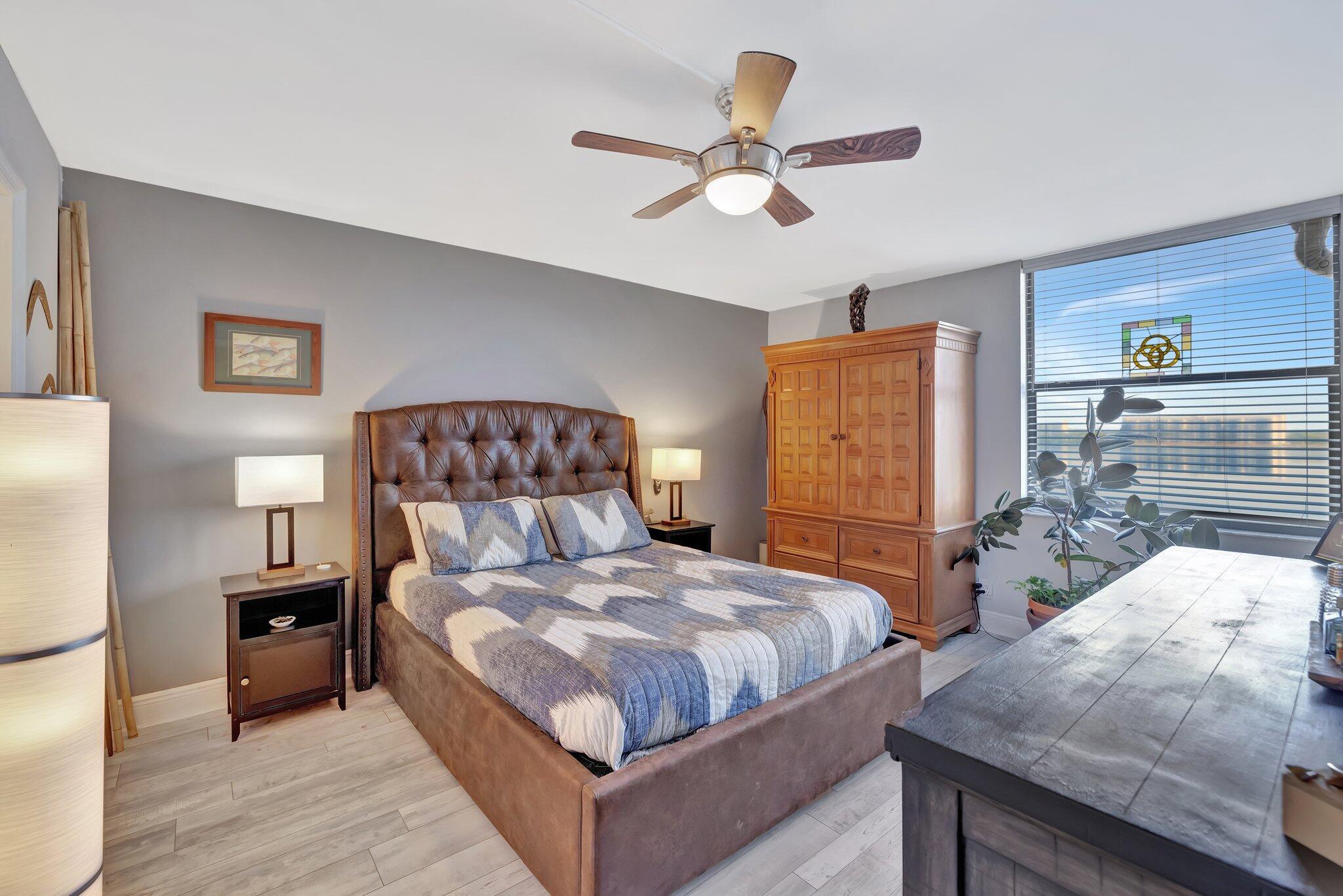 113 Lake Emerald Drive 409