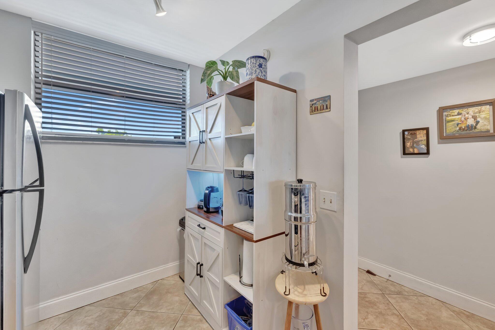 113 Lake Emerald Drive 409