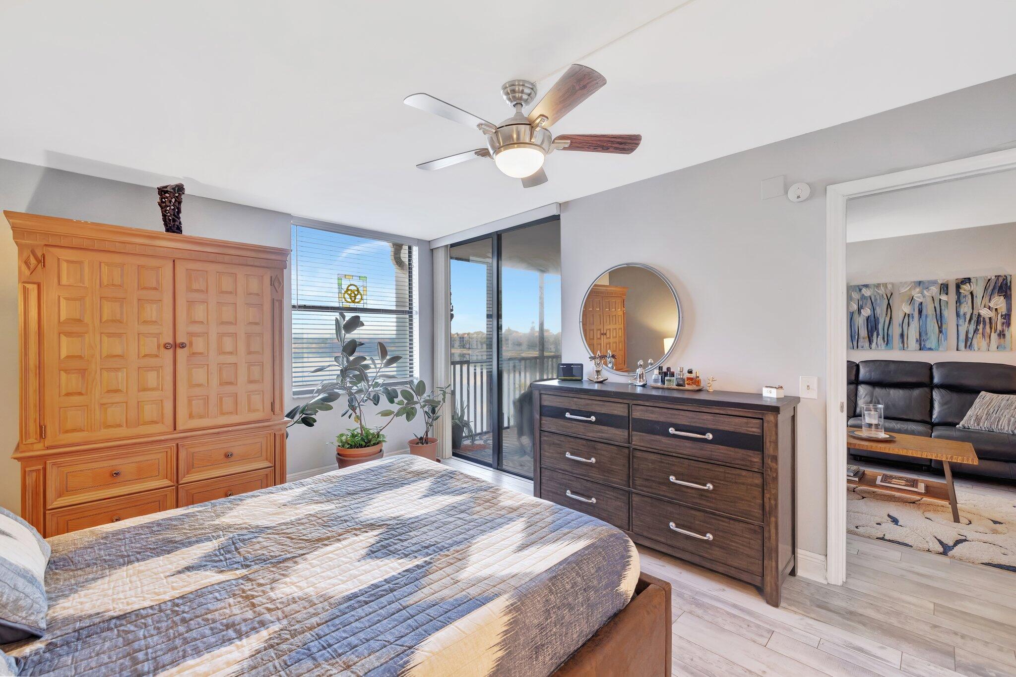 113 Lake Emerald Drive 409