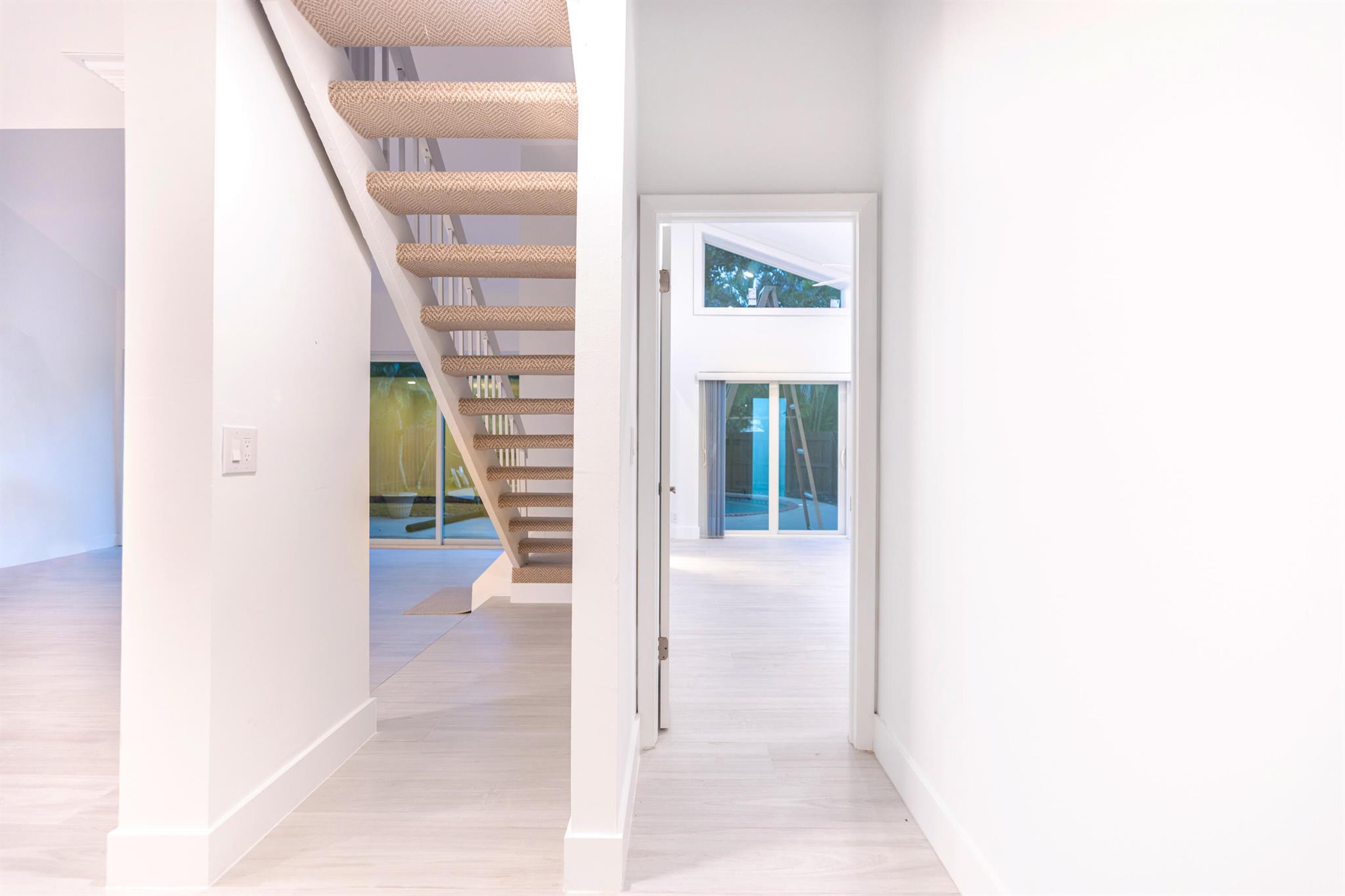 7860 Stanway Place W