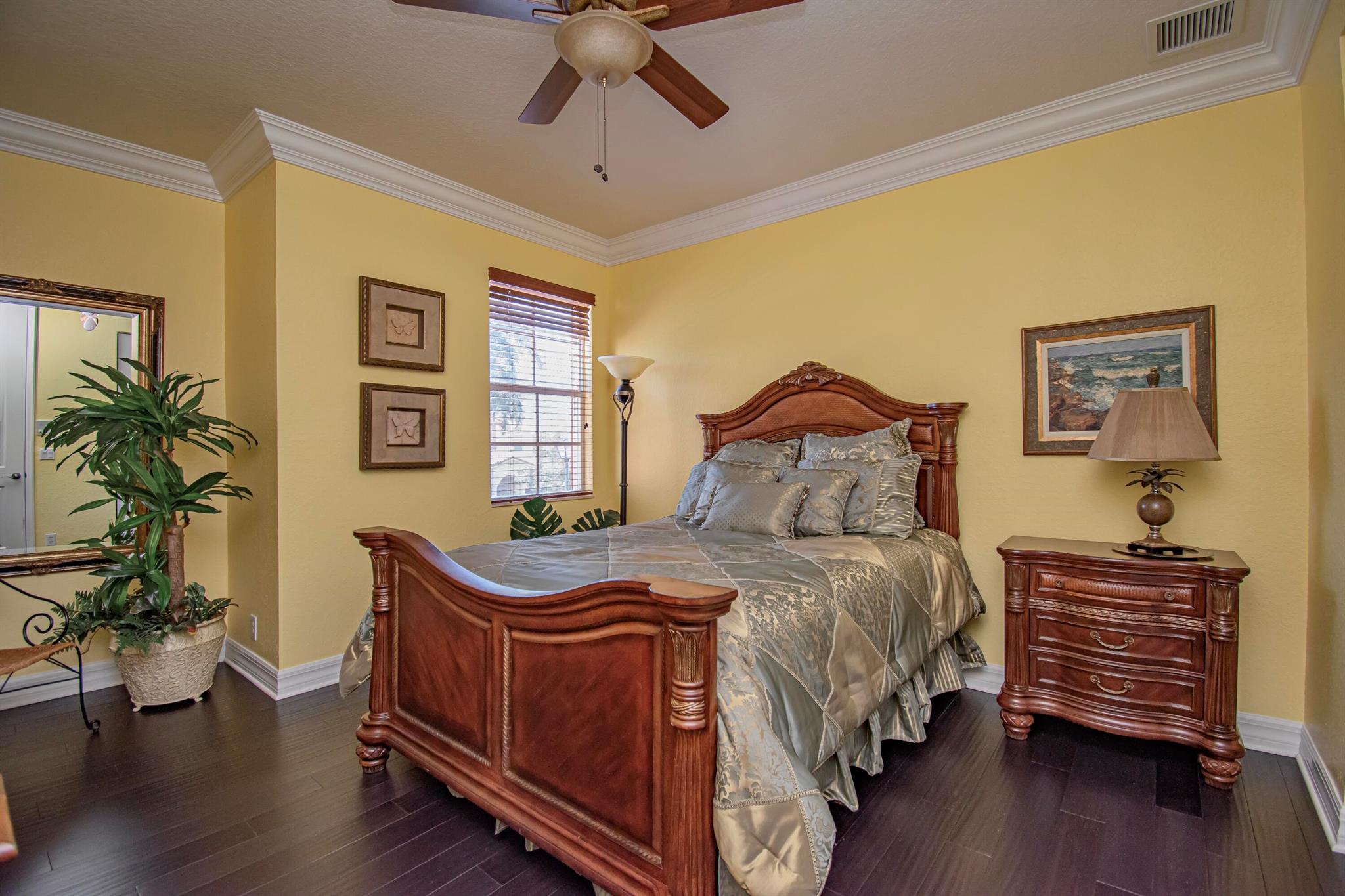 10689 Willow Oak Court