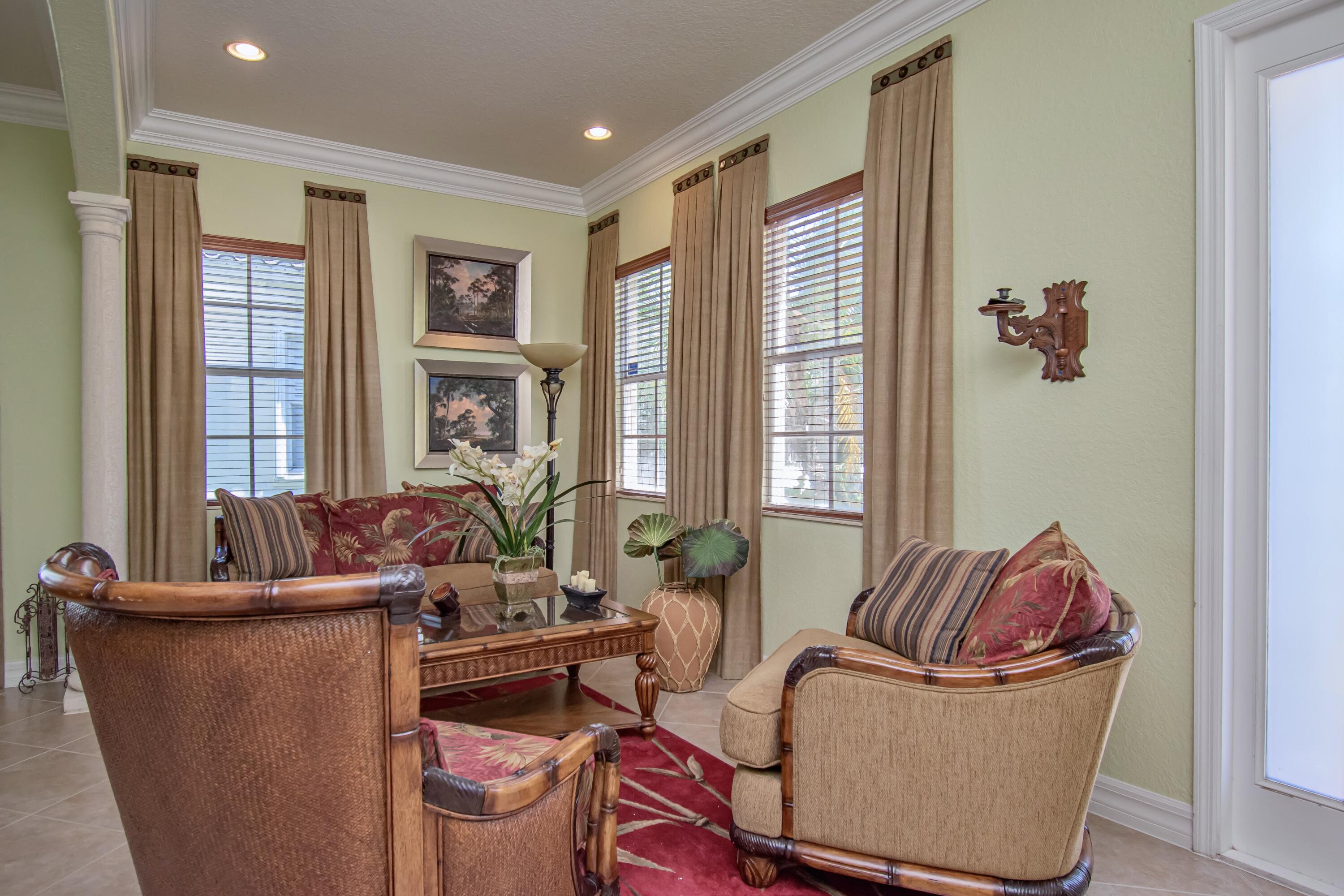 10689 Willow Oak Court