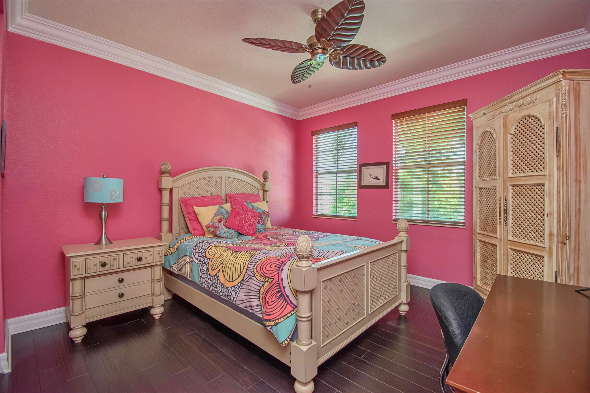 10689 Willow Oak Court