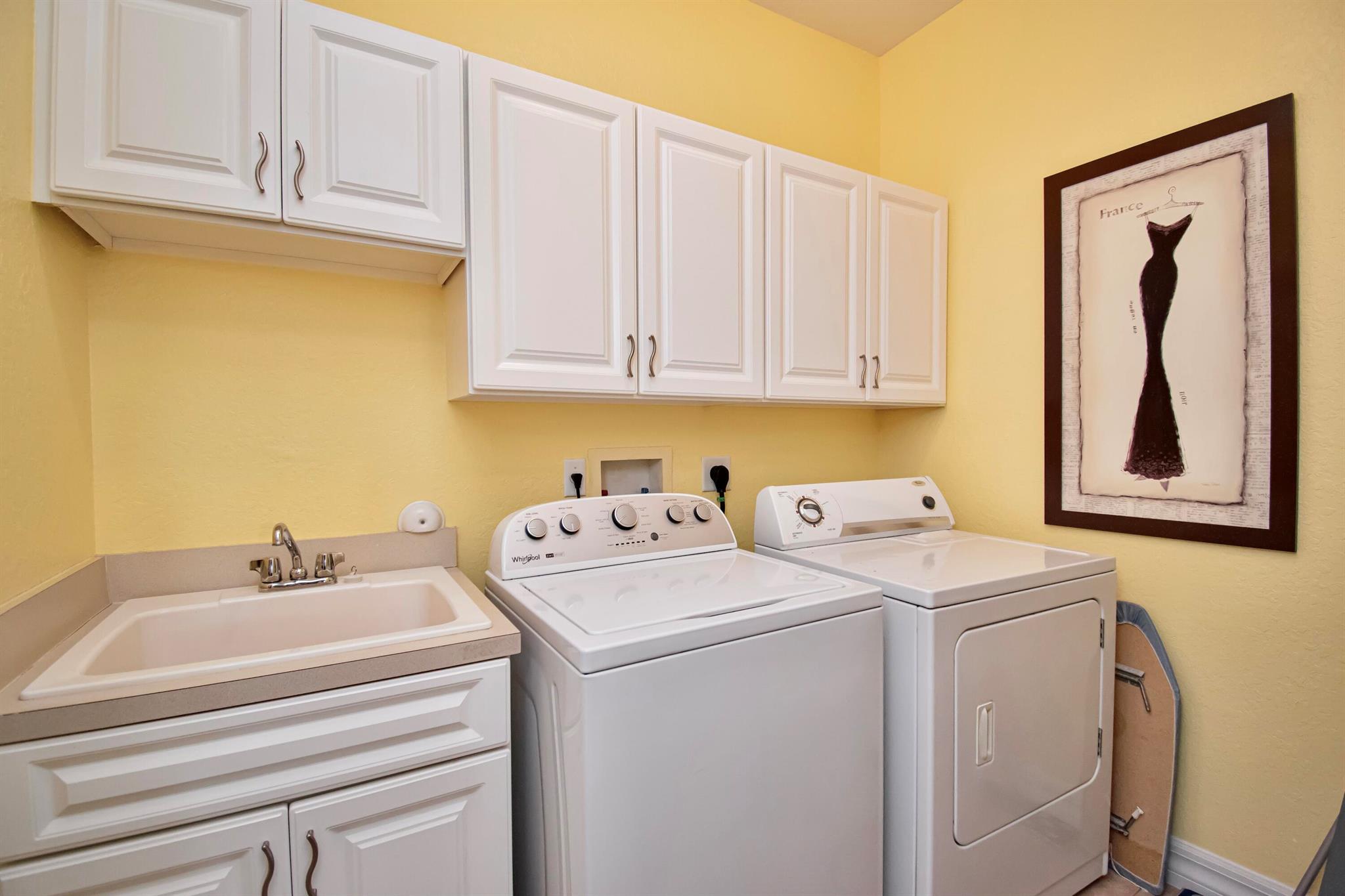 10689 Willow Oak Court