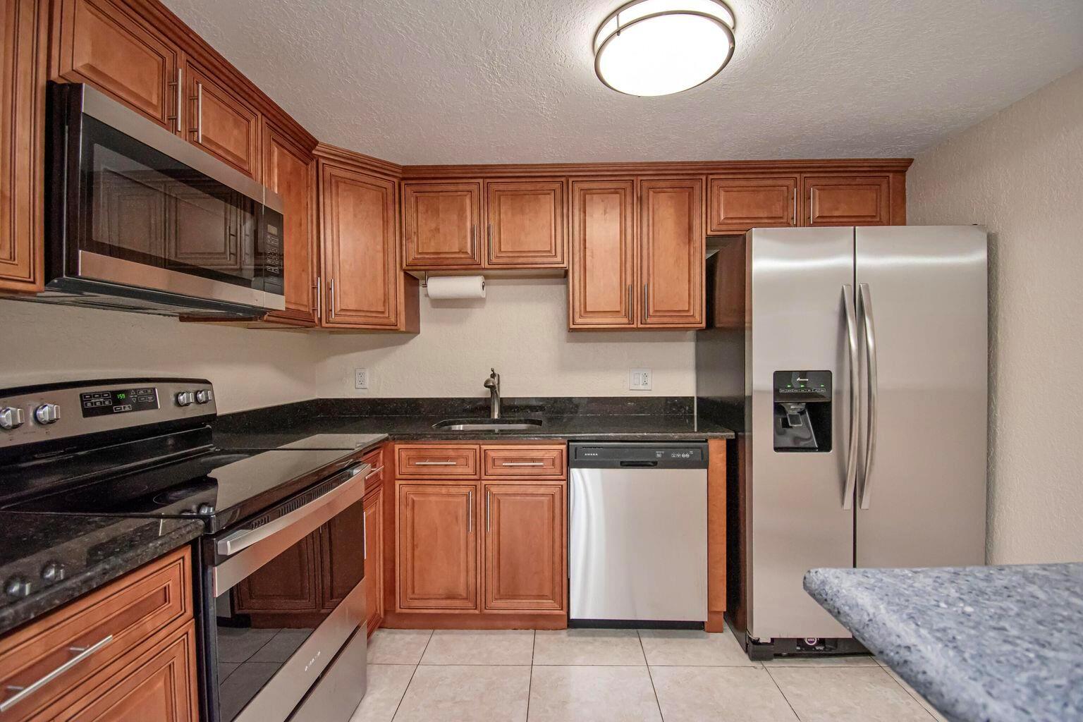 770 SE 2nd Avenue E201