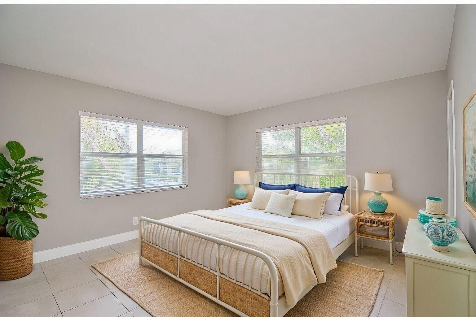 770 SE 2nd Avenue E201