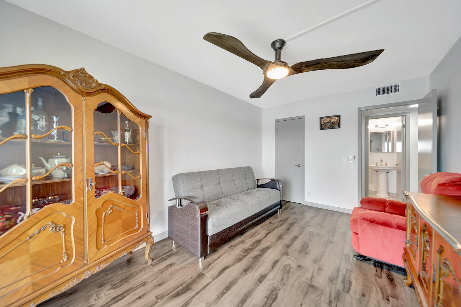 4063 Exeter D