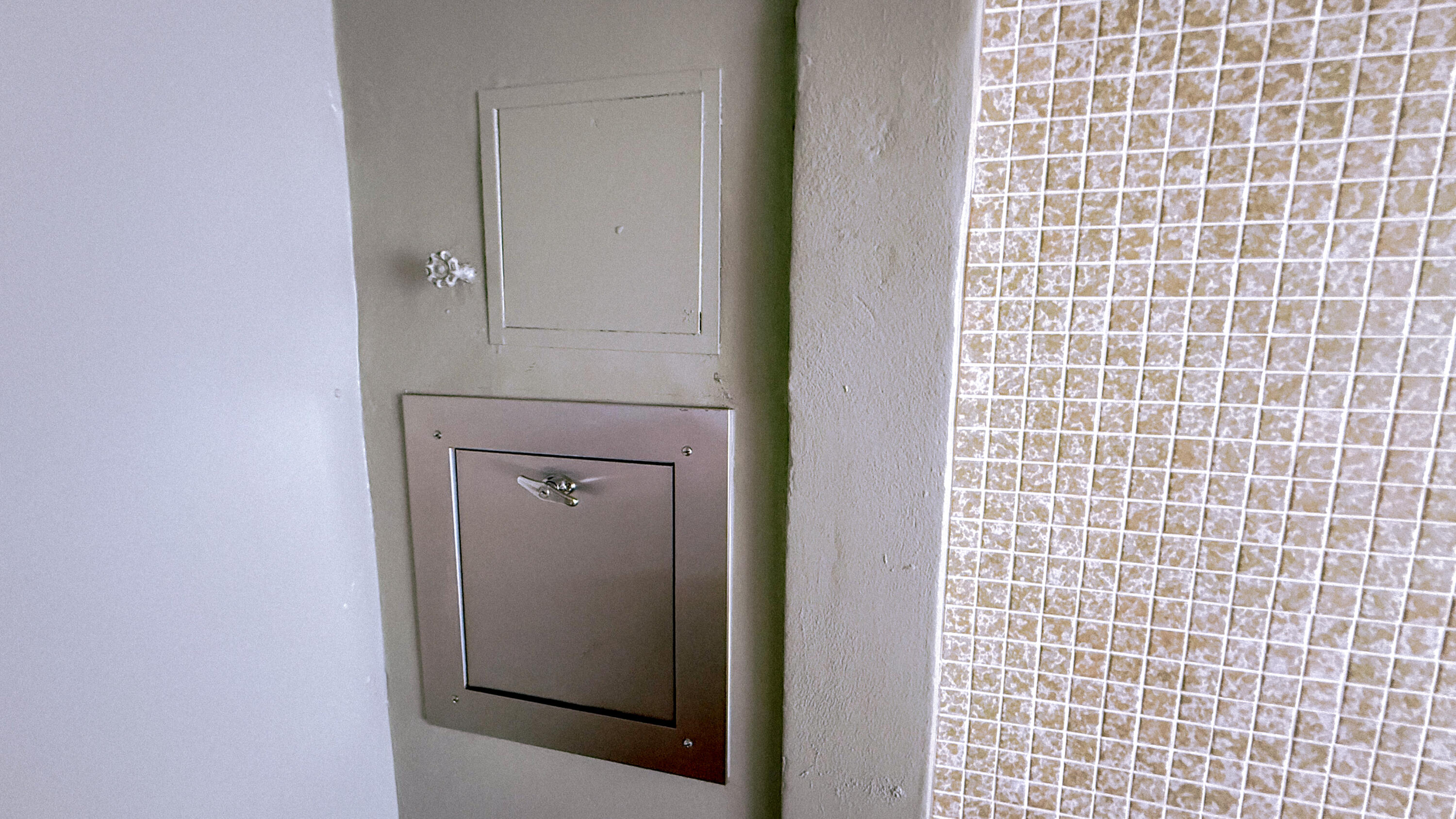 4090 Tivoli Court 303