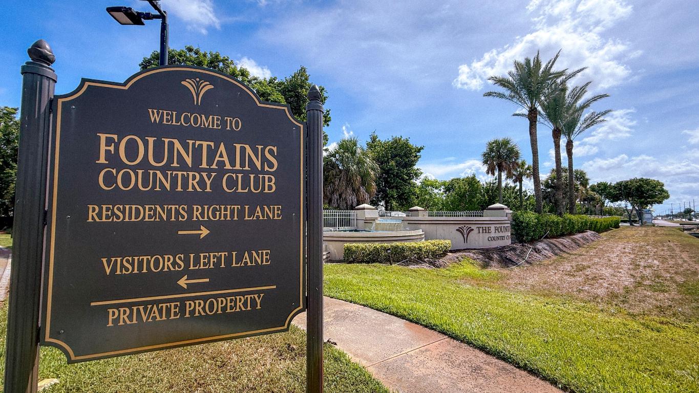 4090 Tivoli Court 303