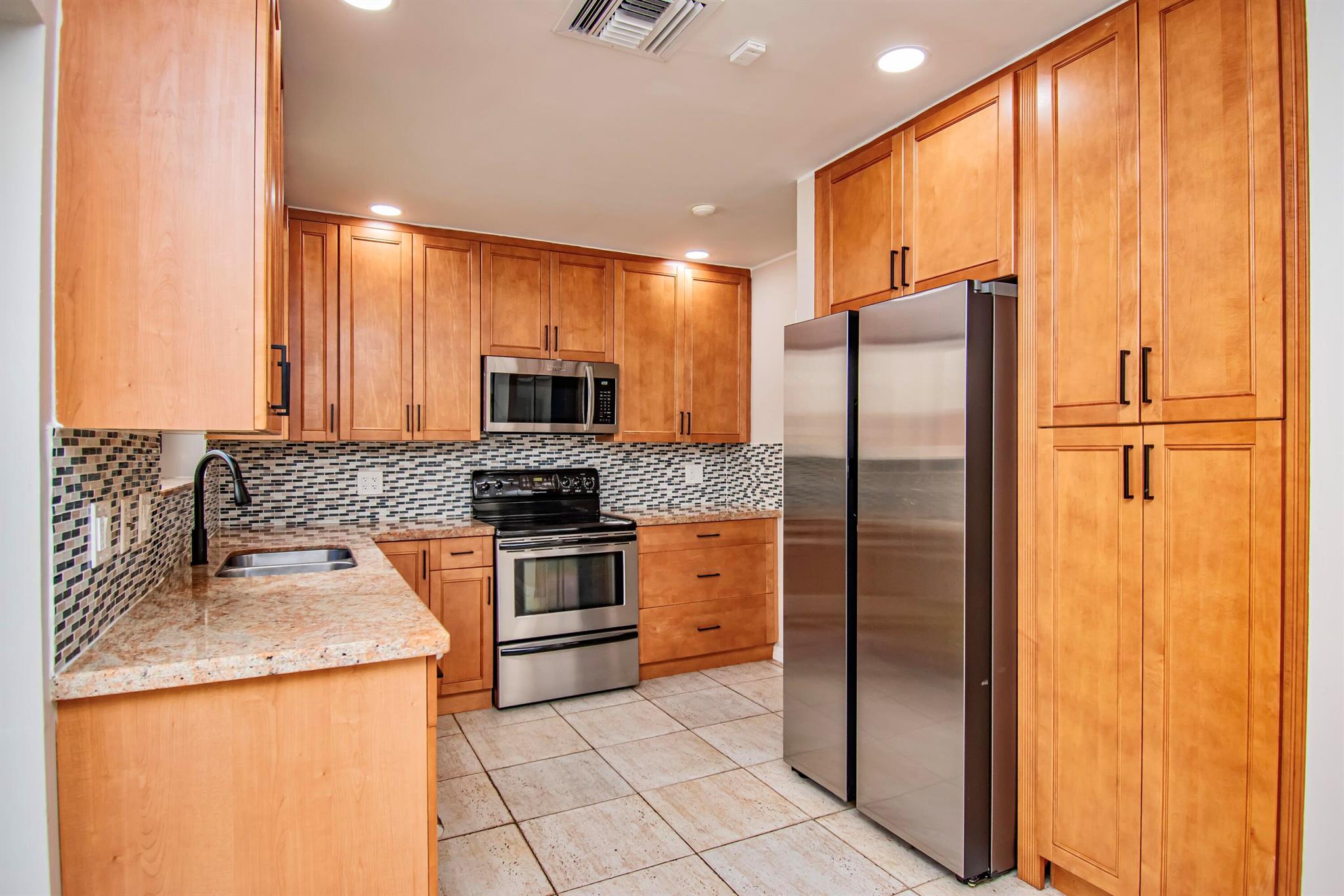 6805 NW Allegre Court