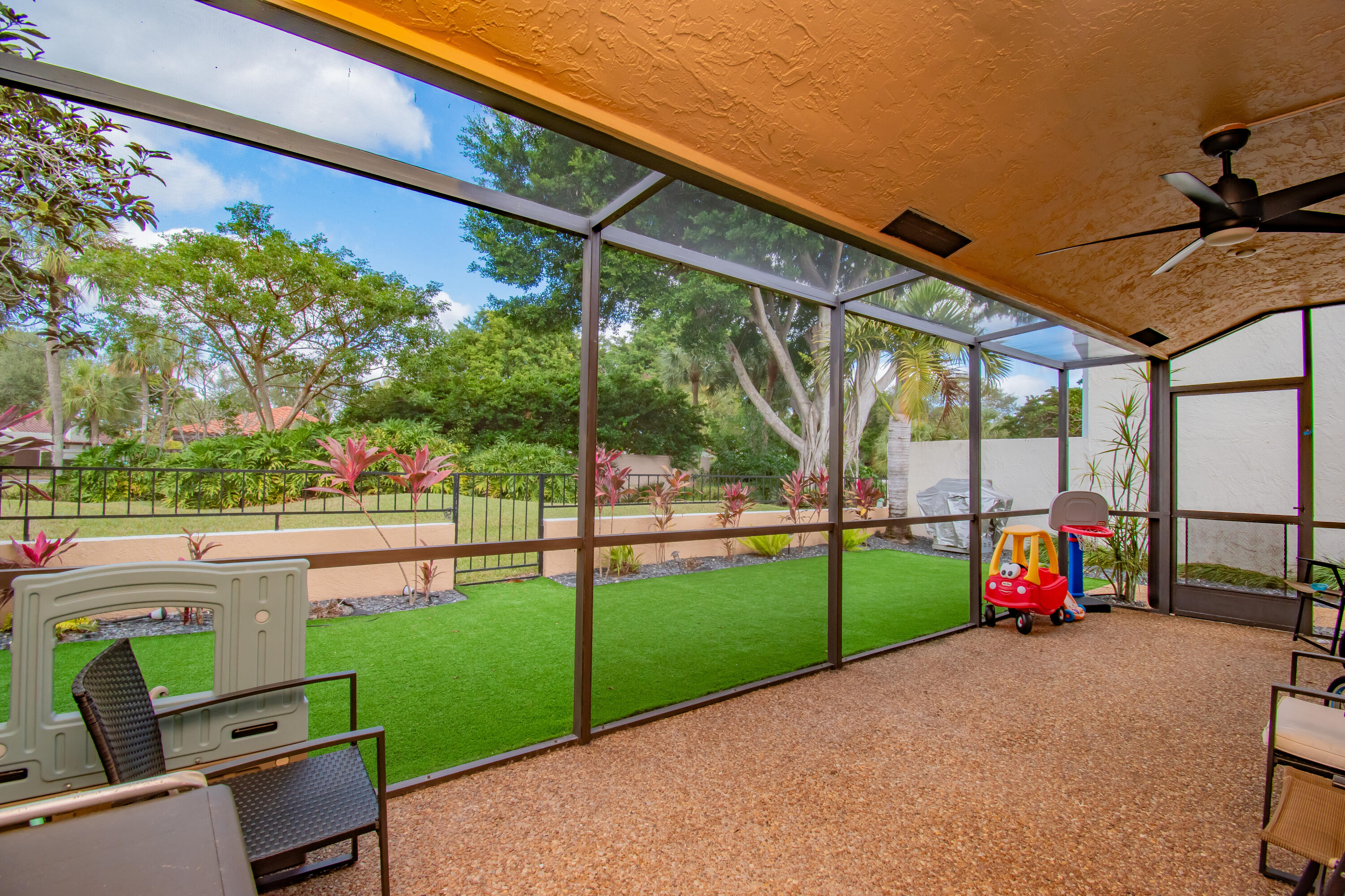 6805 NW Allegre Court