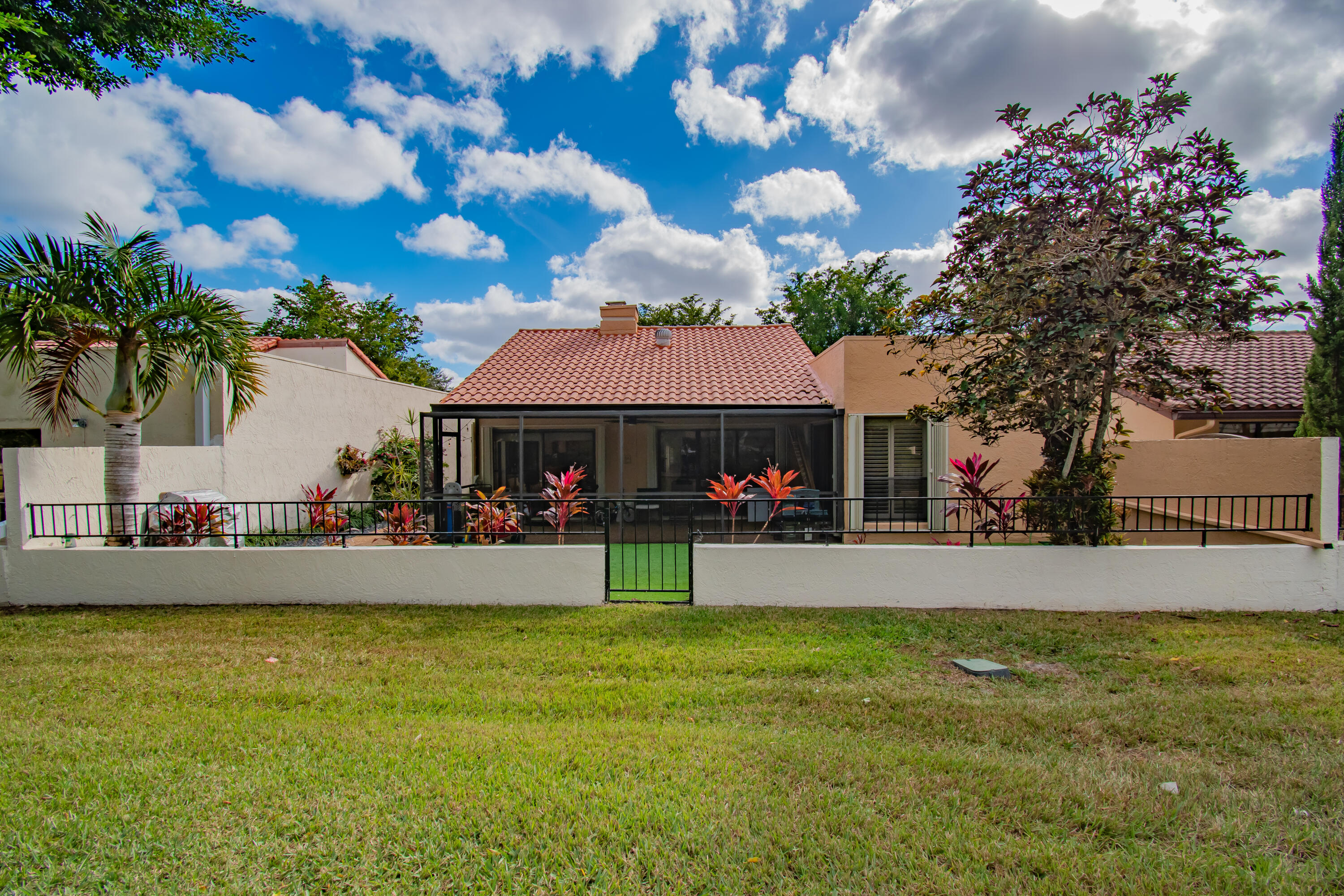 6805 NW Allegre Court