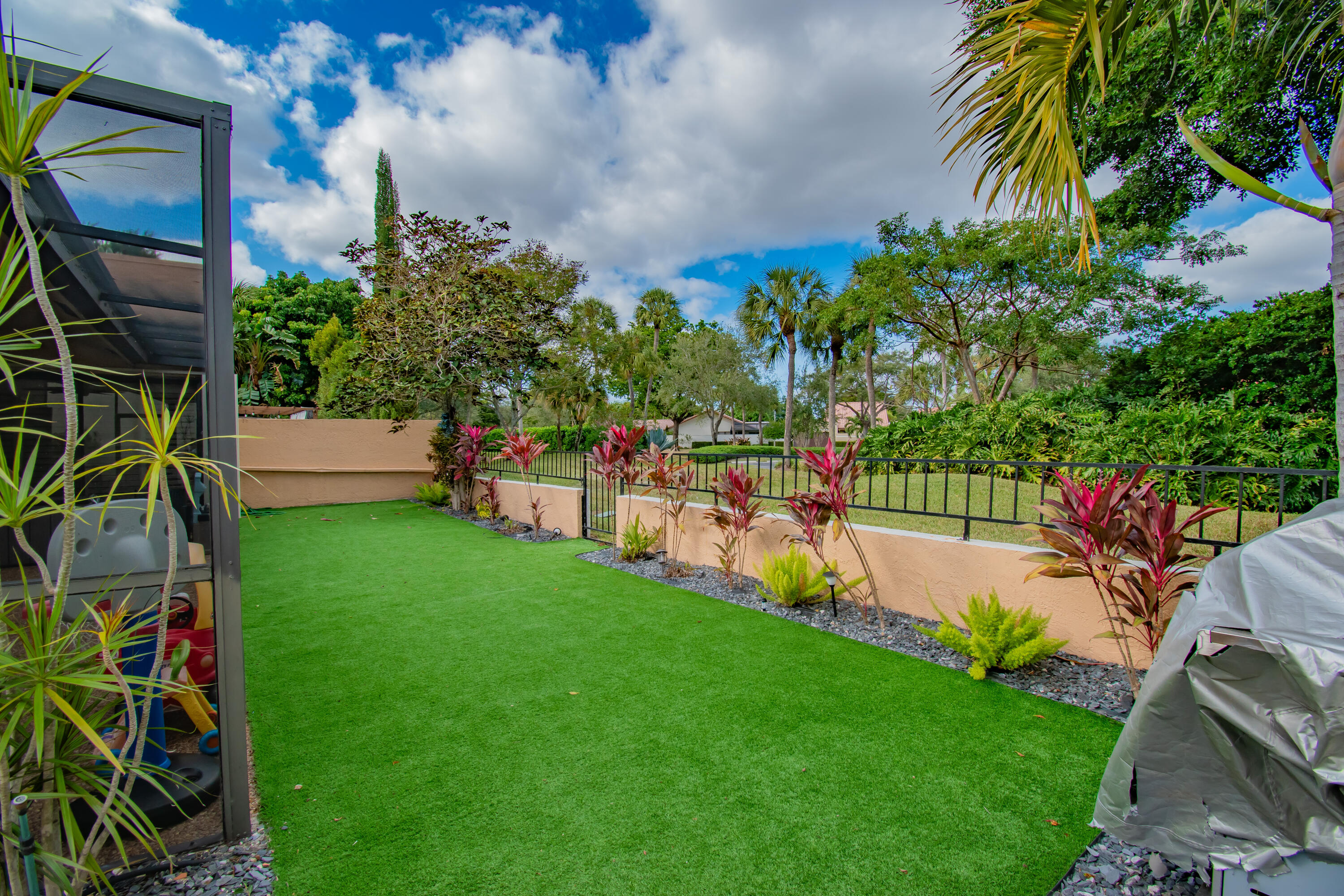 6805 NW Allegre Court