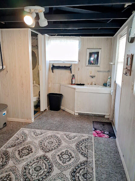 4094 Meadowview Drive