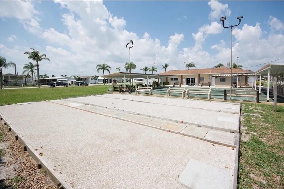 4094 Meadowview Drive