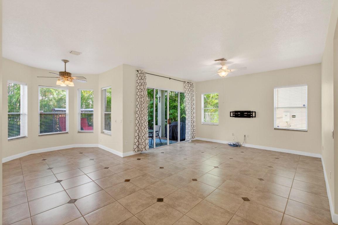 9839 Palma Vista Way