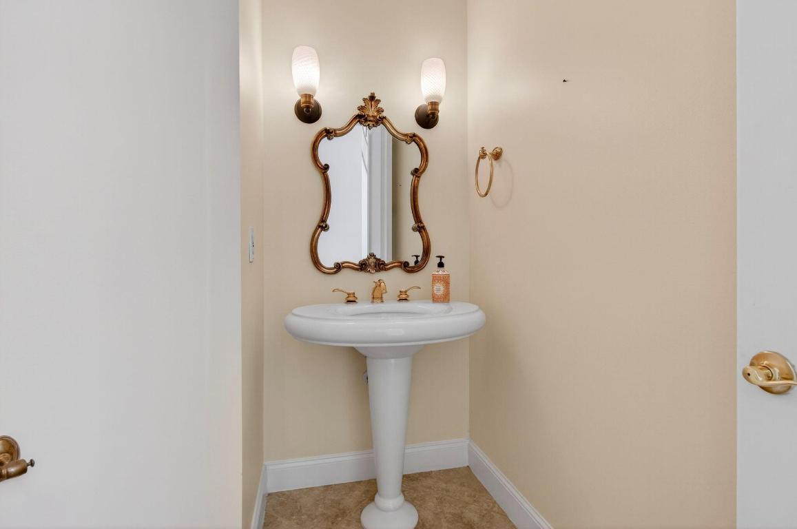 9839 Palma Vista Way