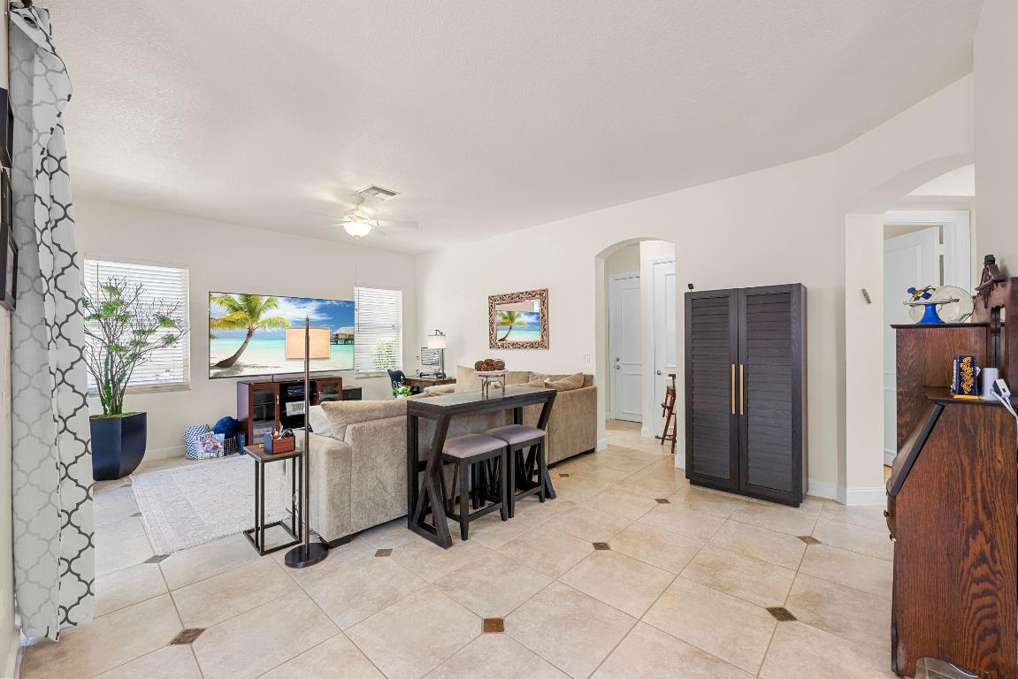 9839 Palma Vista Way