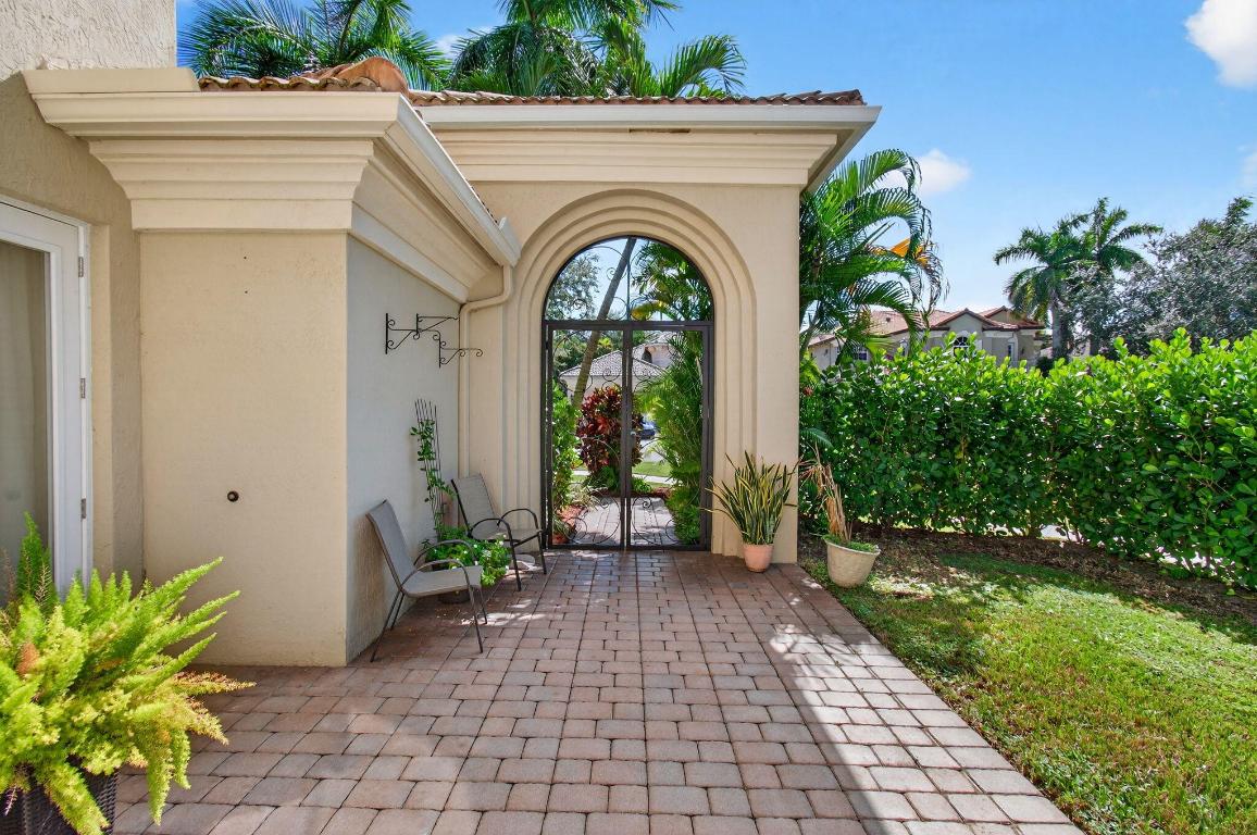 9839 Palma Vista Way