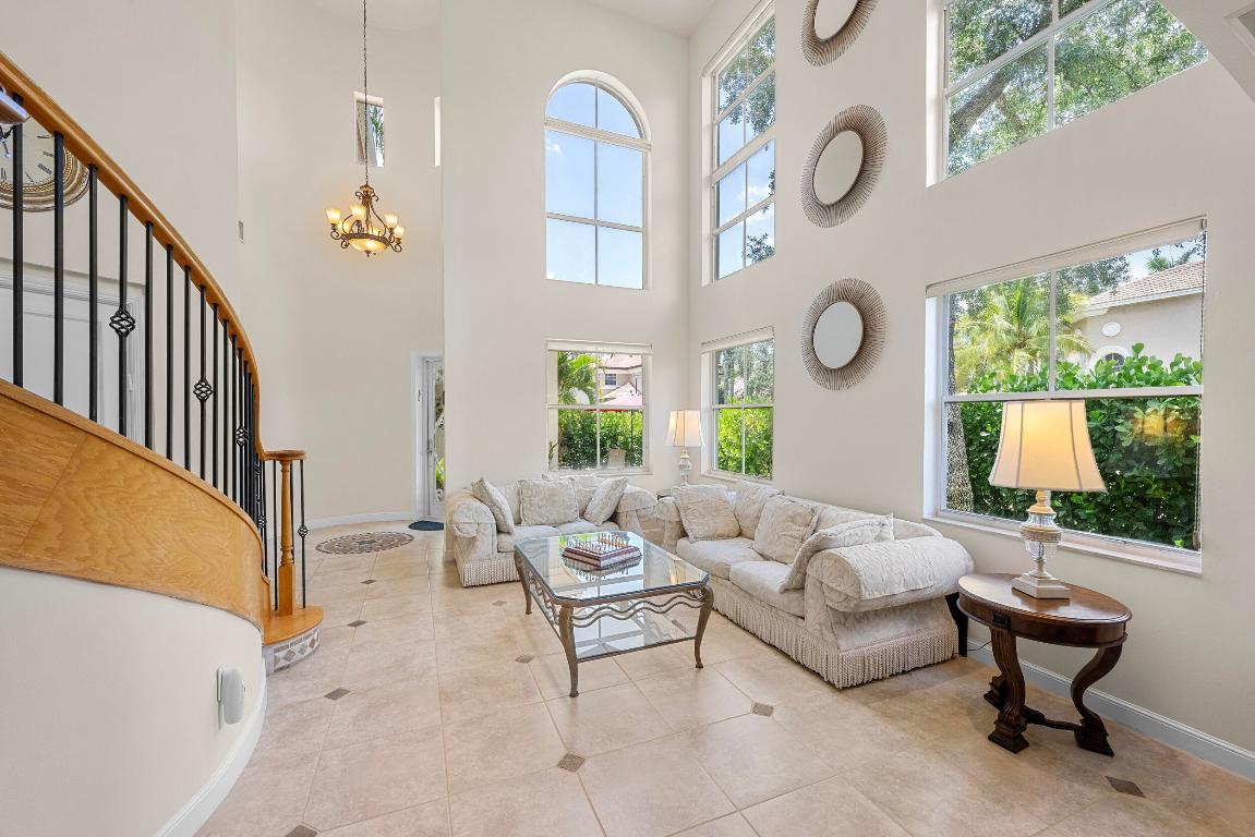 9839 Palma Vista Way