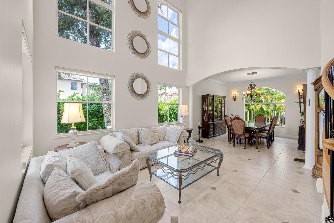 9839 Palma Vista Way