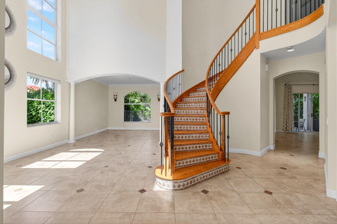 9839 Palma Vista Way