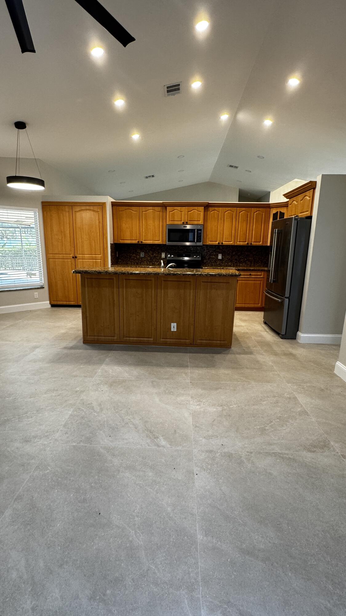 11822 Island Lakes Lane