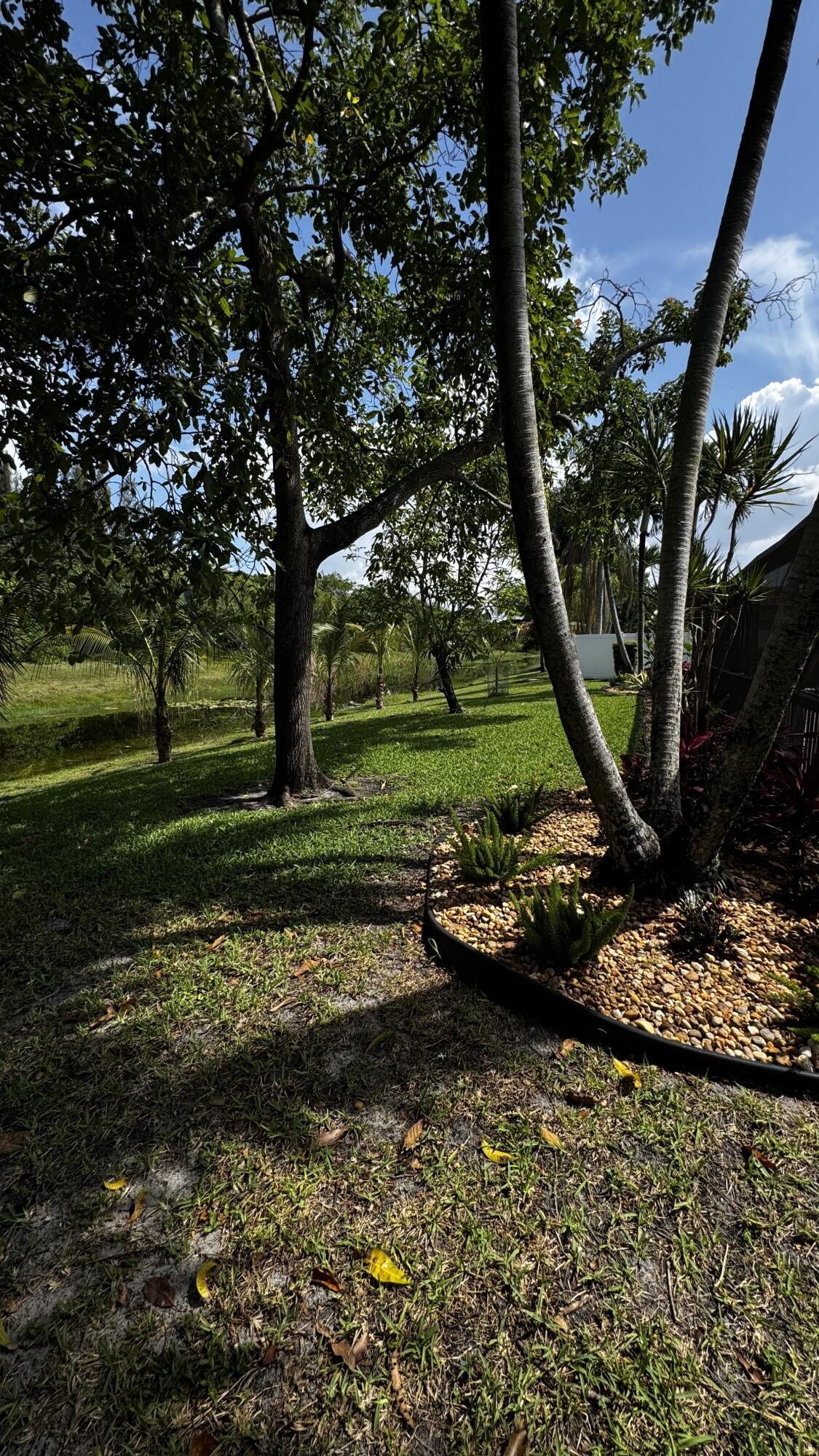 11822 Island Lakes Lane