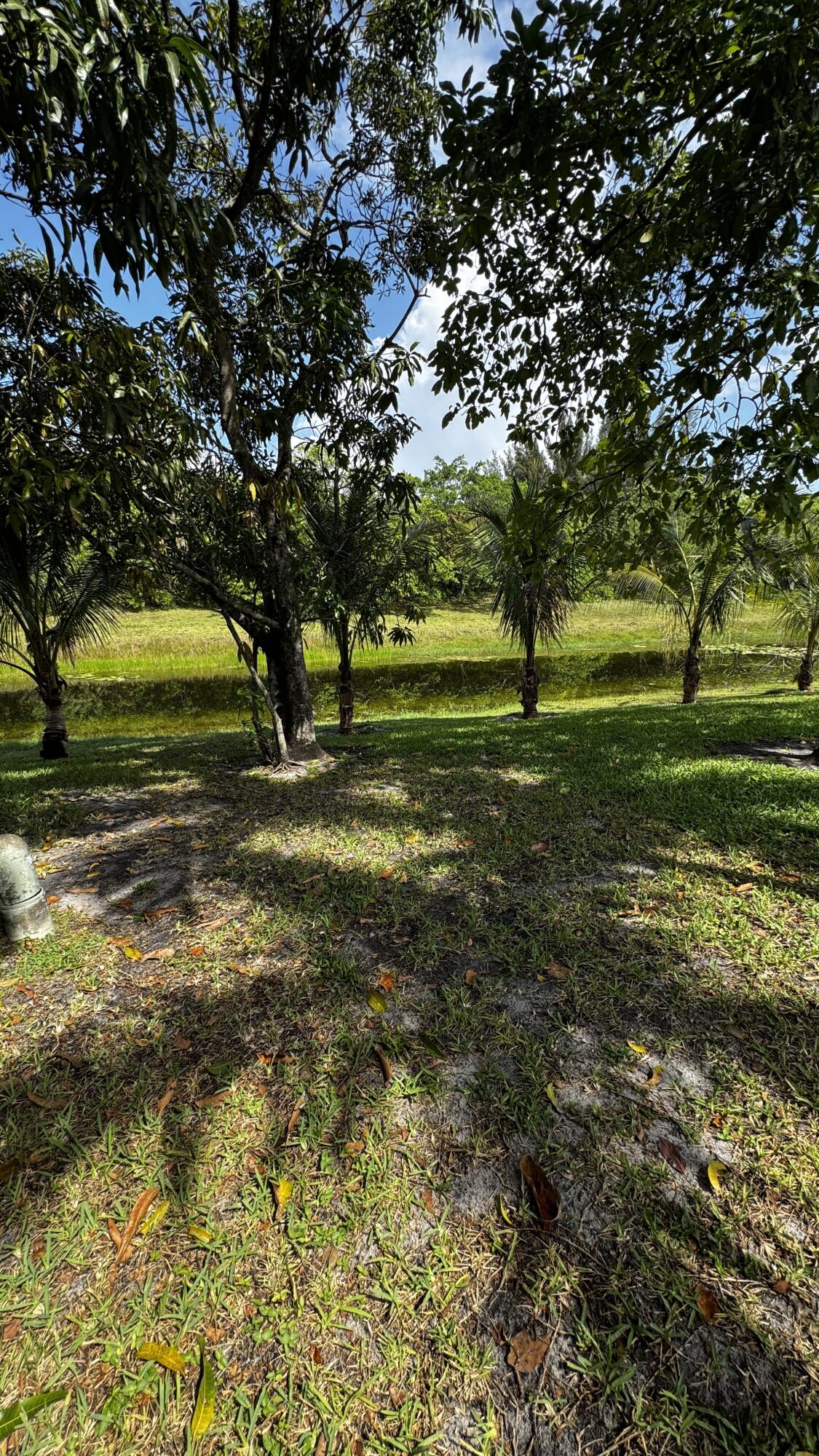 11822 Island Lakes Lane