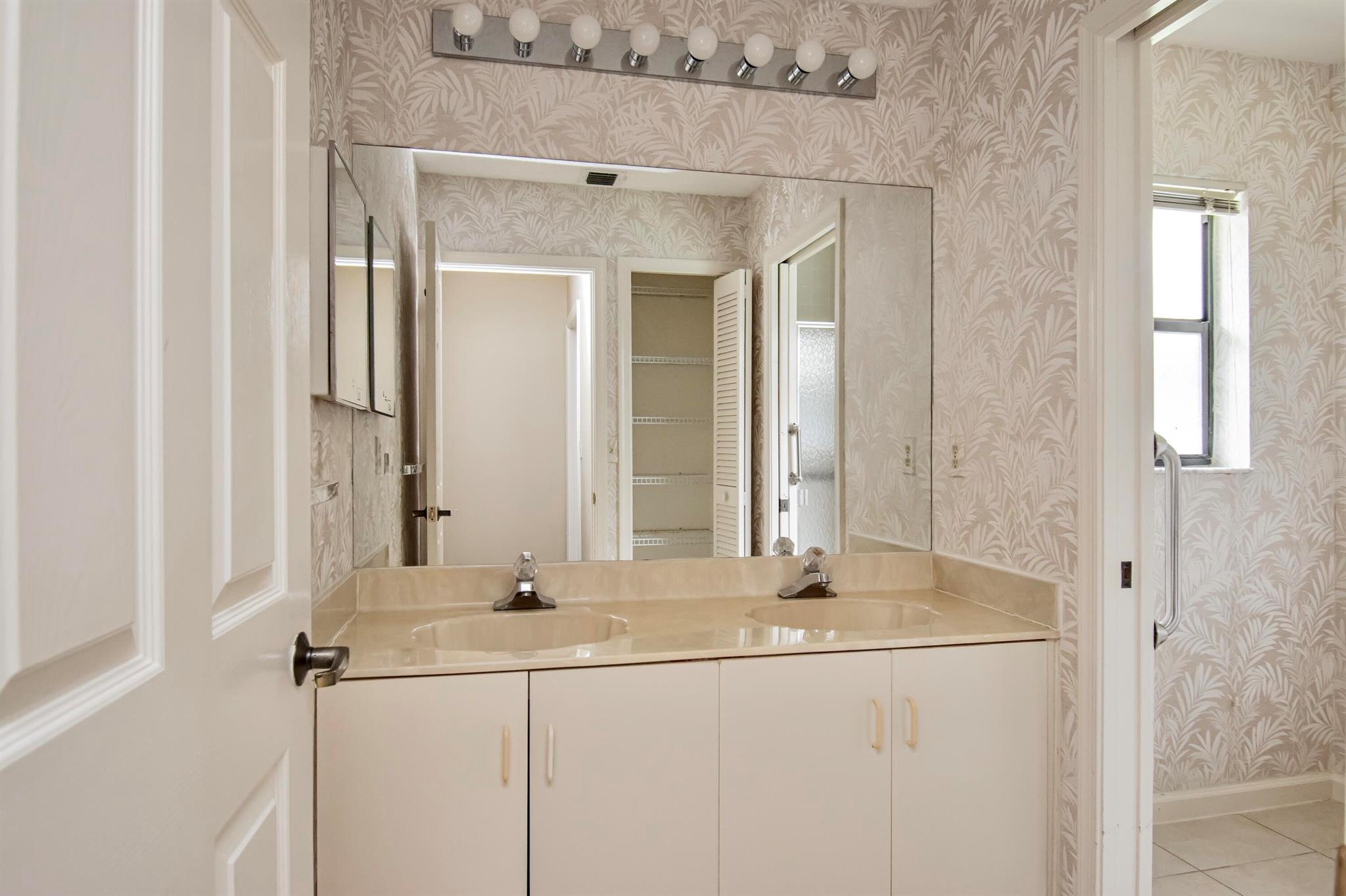 7917 Chula Vista Crescent