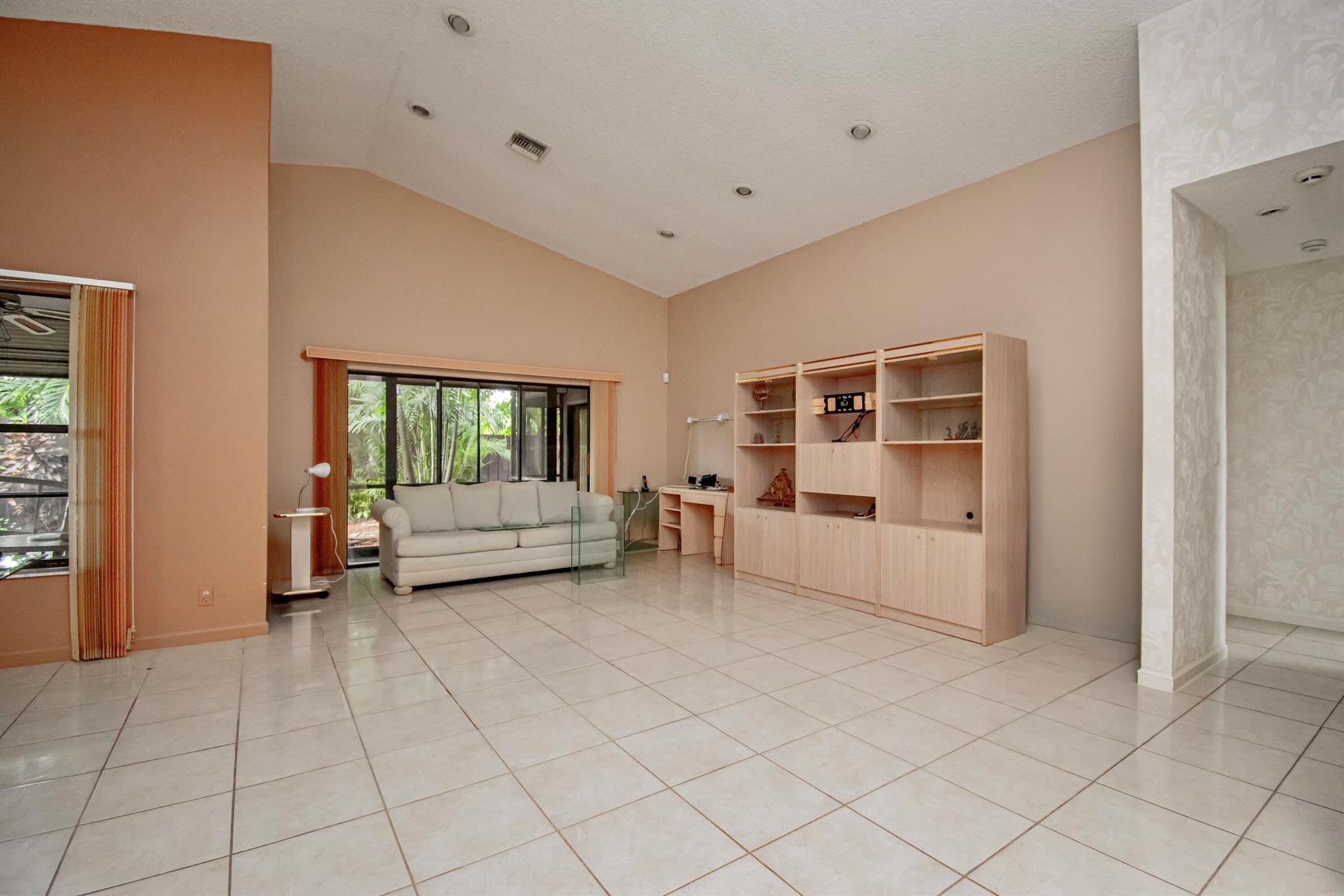 7917 Chula Vista Crescent