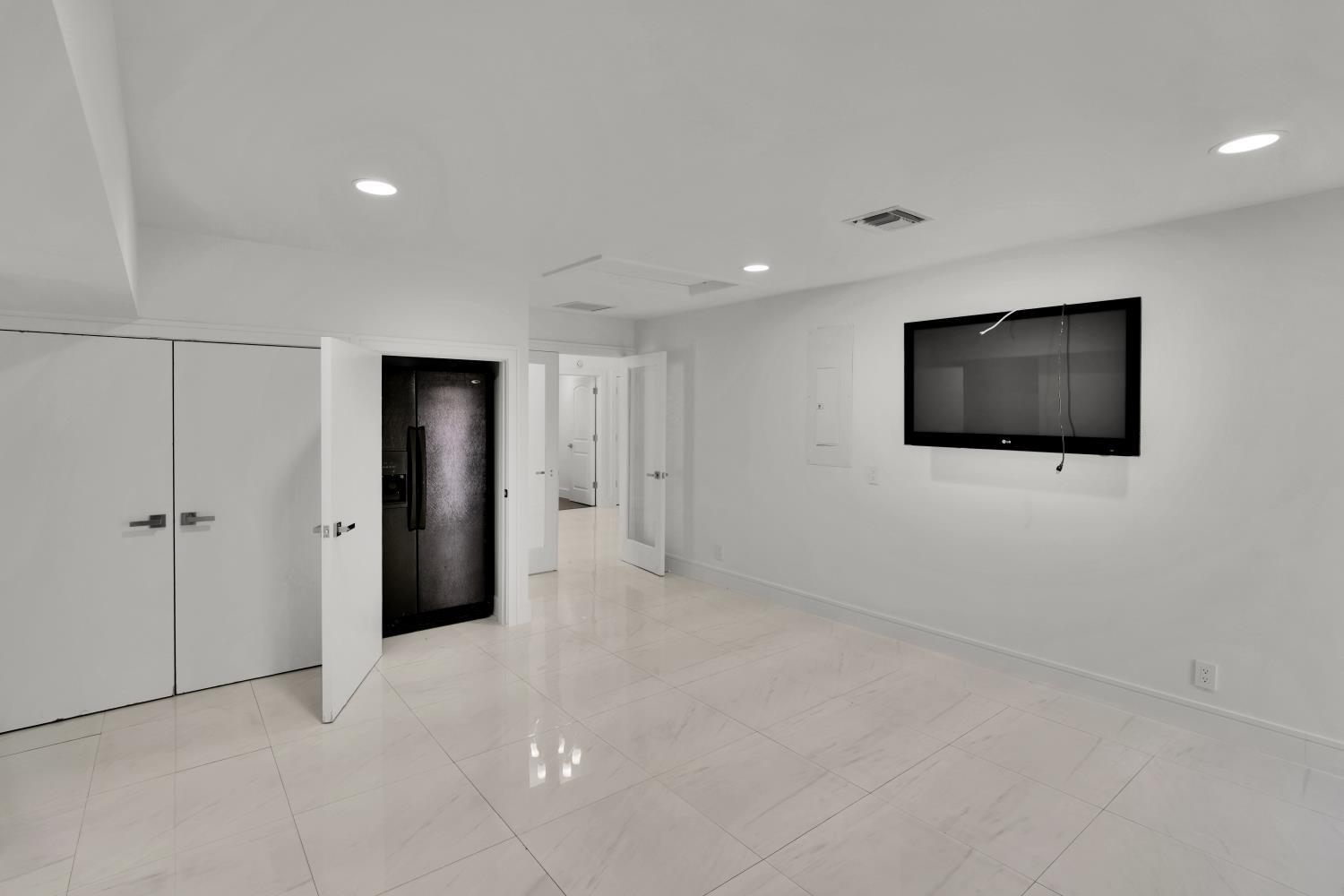 7880 Cummings Lane