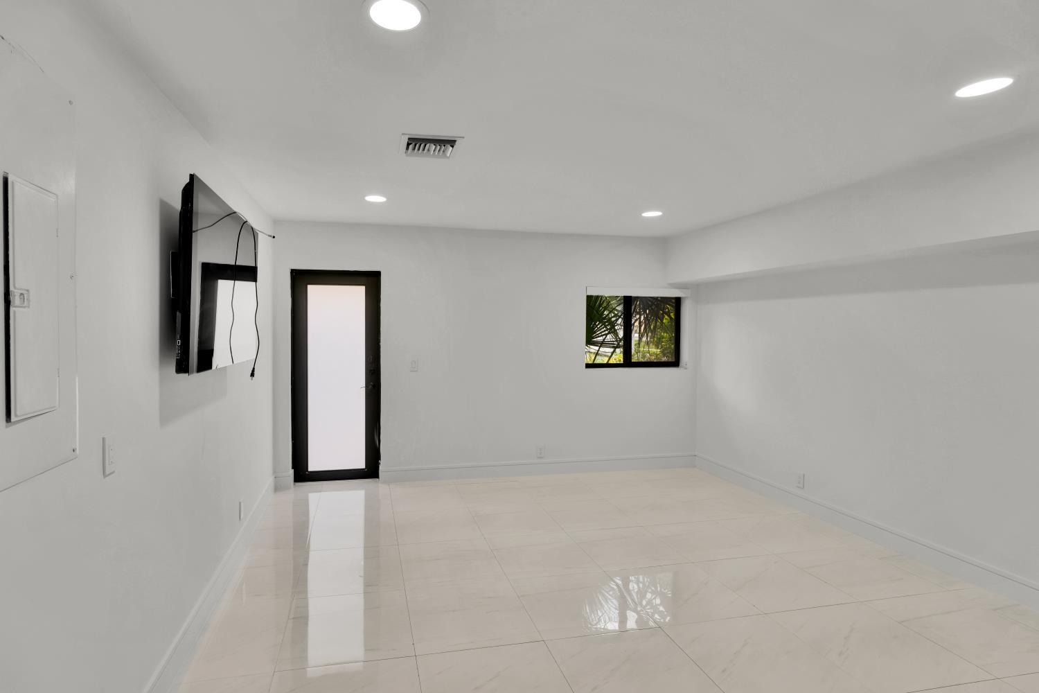 7880 Cummings Lane
