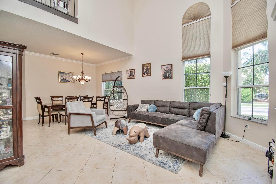 9851 Palma Vista Way