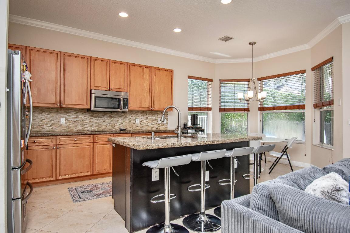 9851 Palma Vista Way