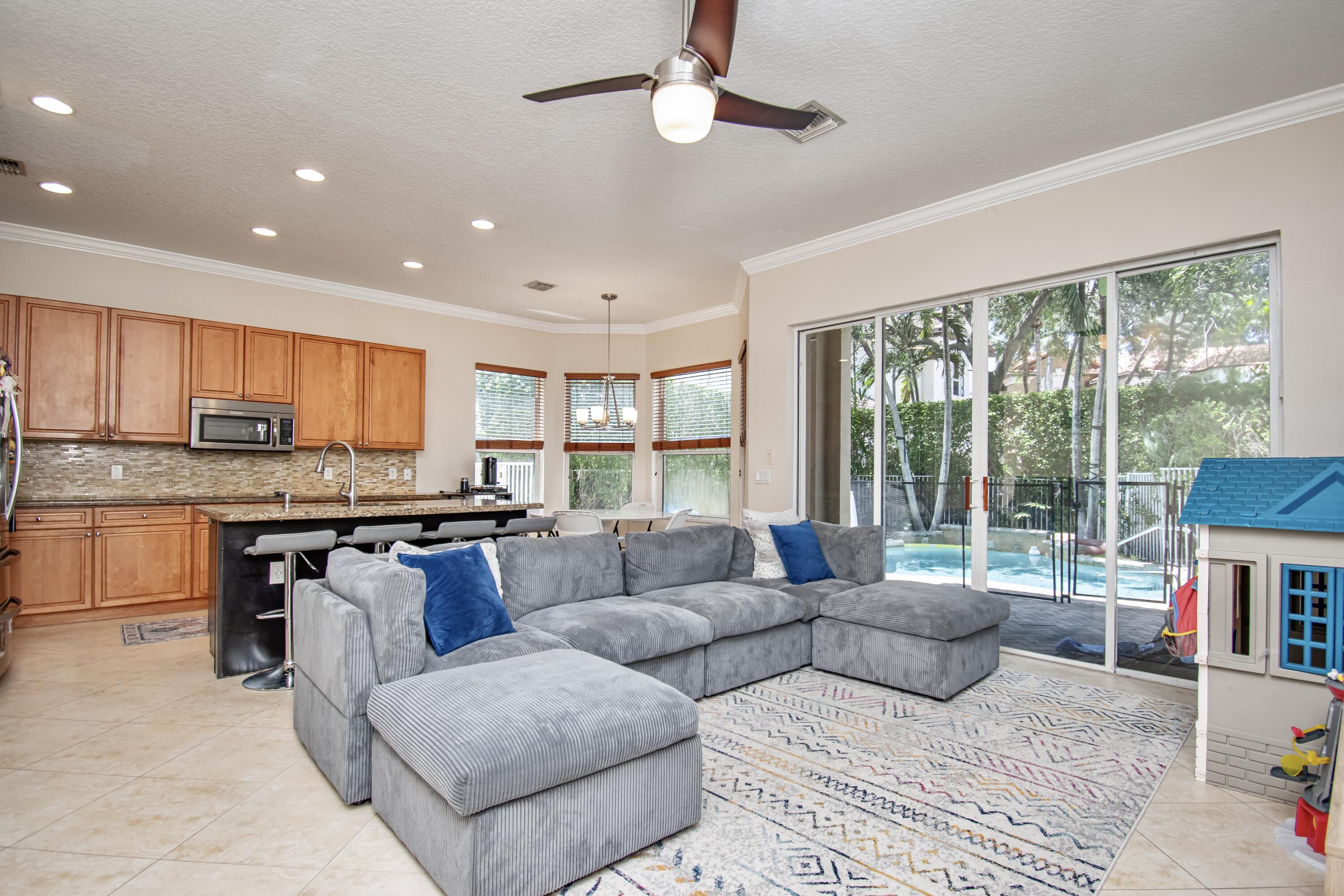 9851 Palma Vista Way