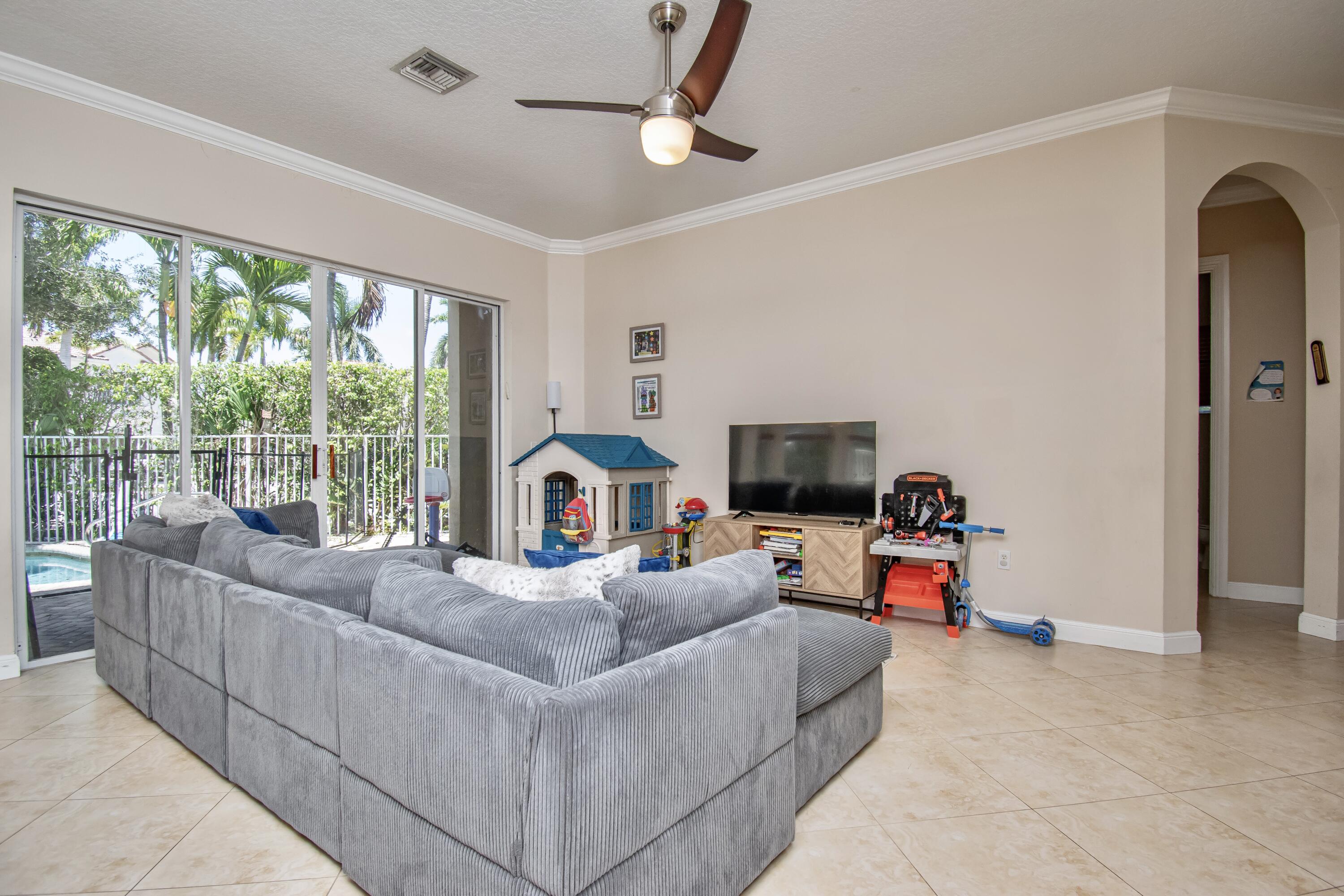 9851 Palma Vista Way