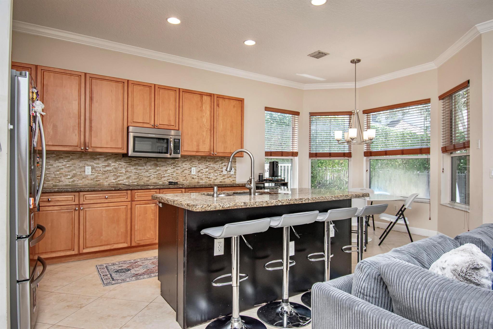 9851 Palma Vista Way