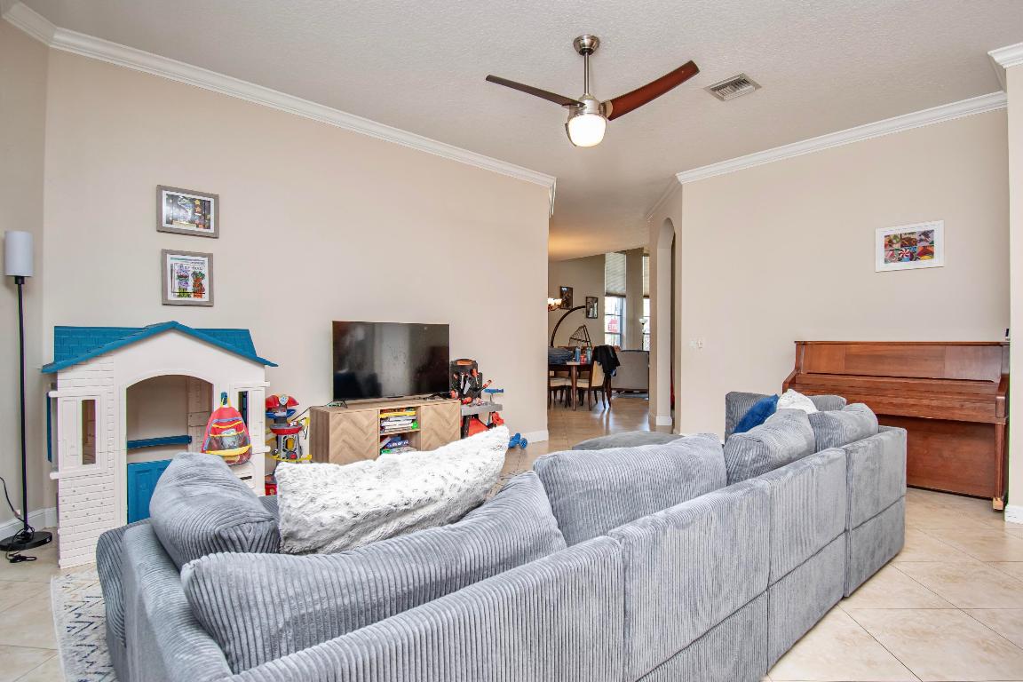 9851 Palma Vista Way