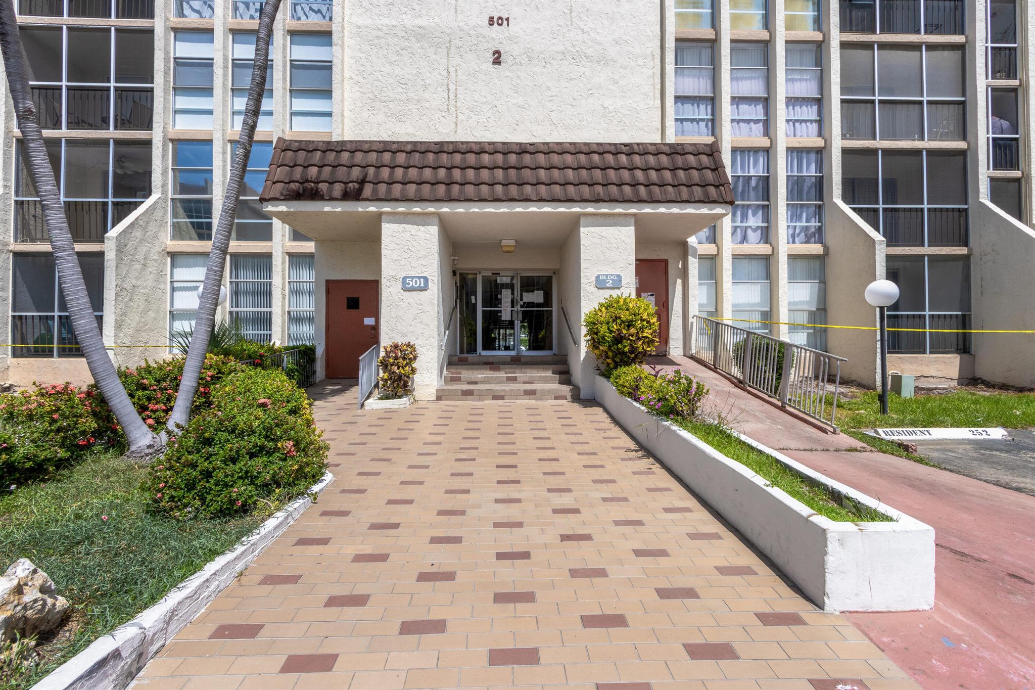 501 Three Islands Boulevard 309