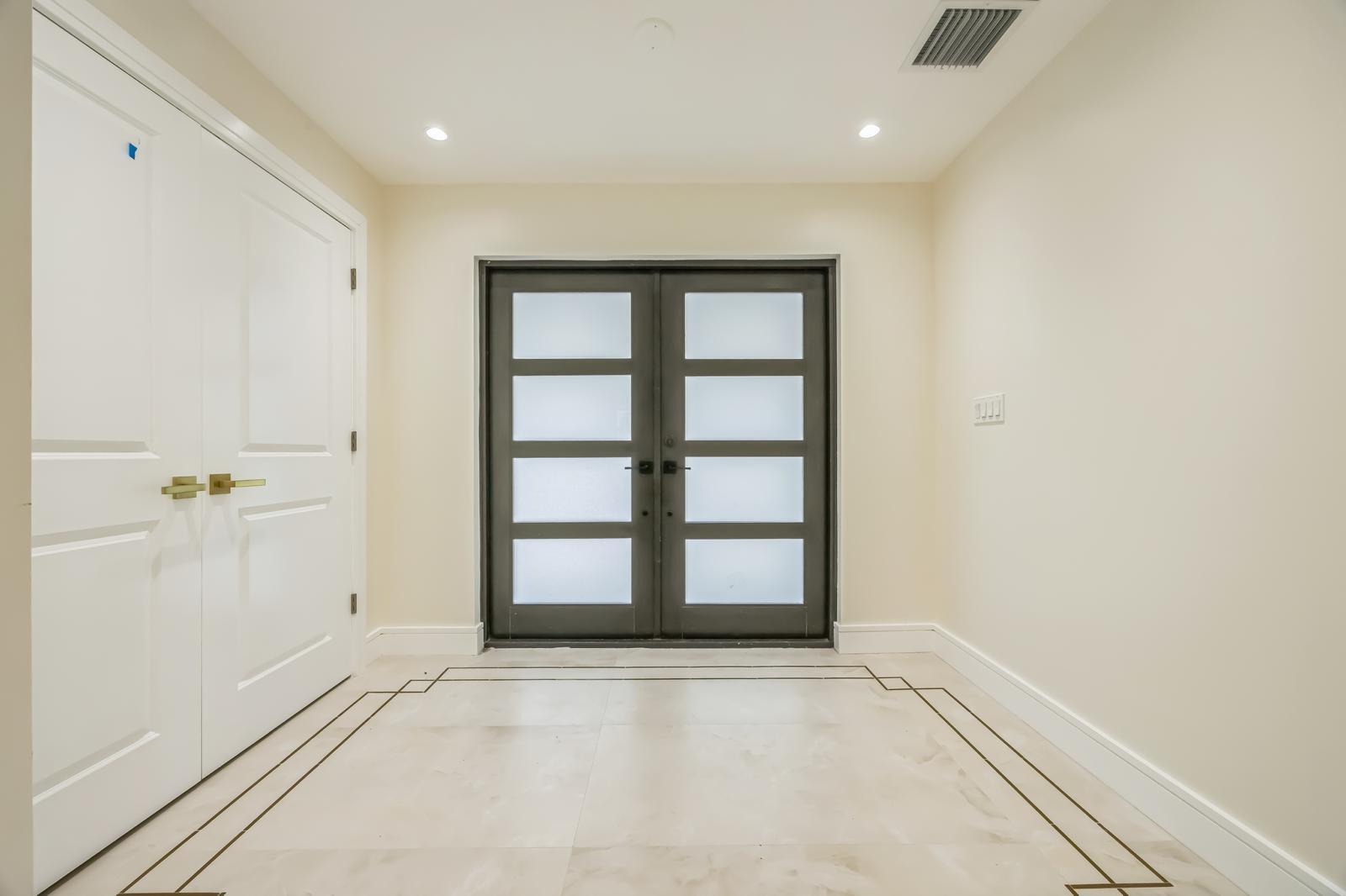 7033 San Sebastian Circle