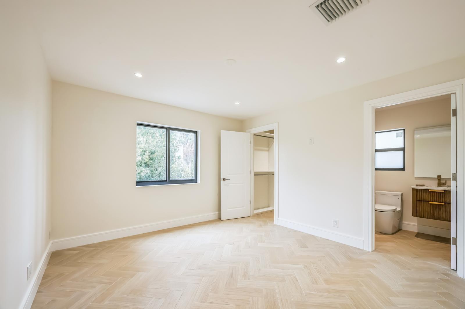 7033 San Sebastian Circle