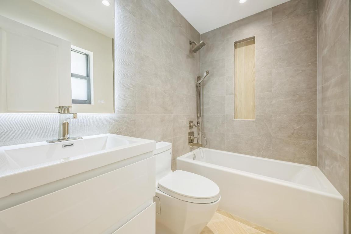 7033 San Sebastian Circle